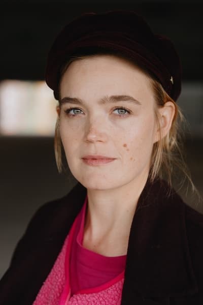 Profilbild von Sheila Bluhm