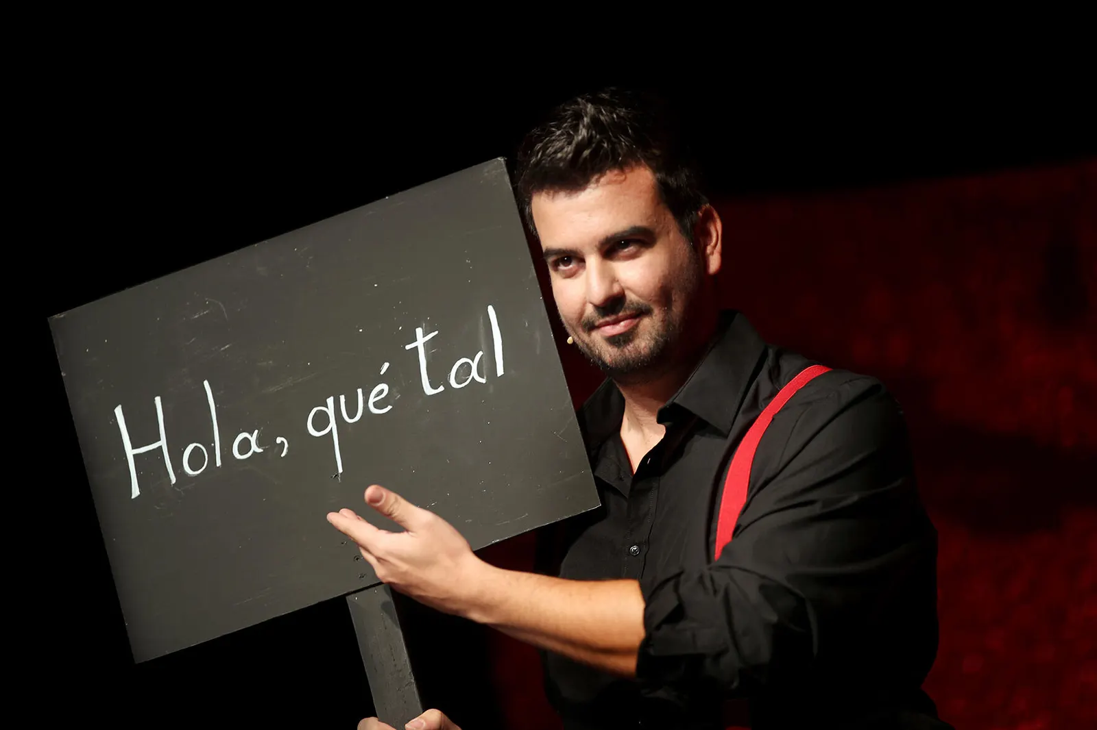 SPANISCH FÜR ANFÄNGERINNEN Musik-Comedy von Enrique Keil Spielzeit 2018/2019 / Premiere: 2.7.2019 Apostolos Naumis Foto: Tom Kohler