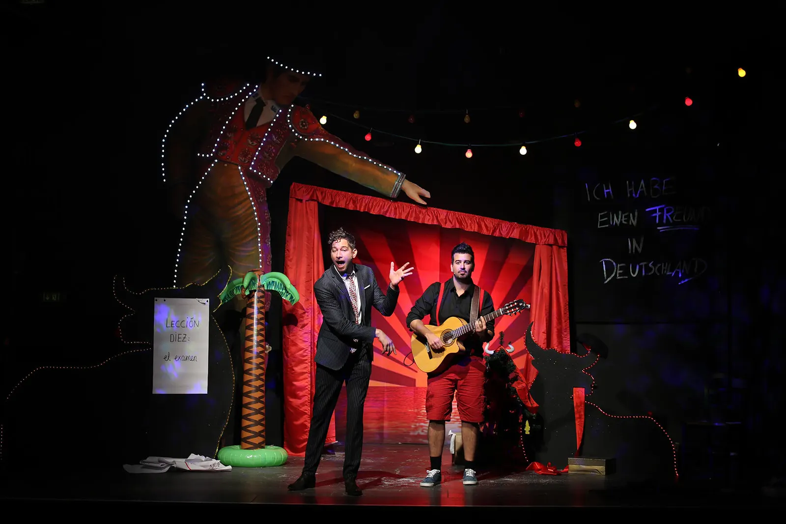 SPANISCH FÜR ANFÄNGERINNEN Musik-Comedy von Enrique Keil Spielzeit 2018/2019 / Premiere: 2.7.2019 Boris Rosenberger, Apostolos Naumis Foto: Tom Kohler