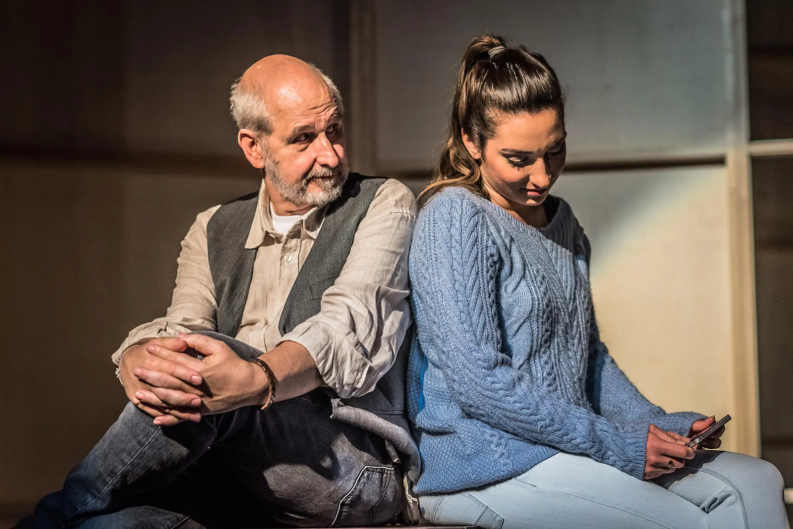 WIR SIND DIE NEUEN Komödie nach dem gleichnamigen Film von Ralf Westhoff Spielzeit 2018/2019 / Premiere: 10.5.2019 Lutz Reichert, Julie Stark Foto: Dennis Häntzschel