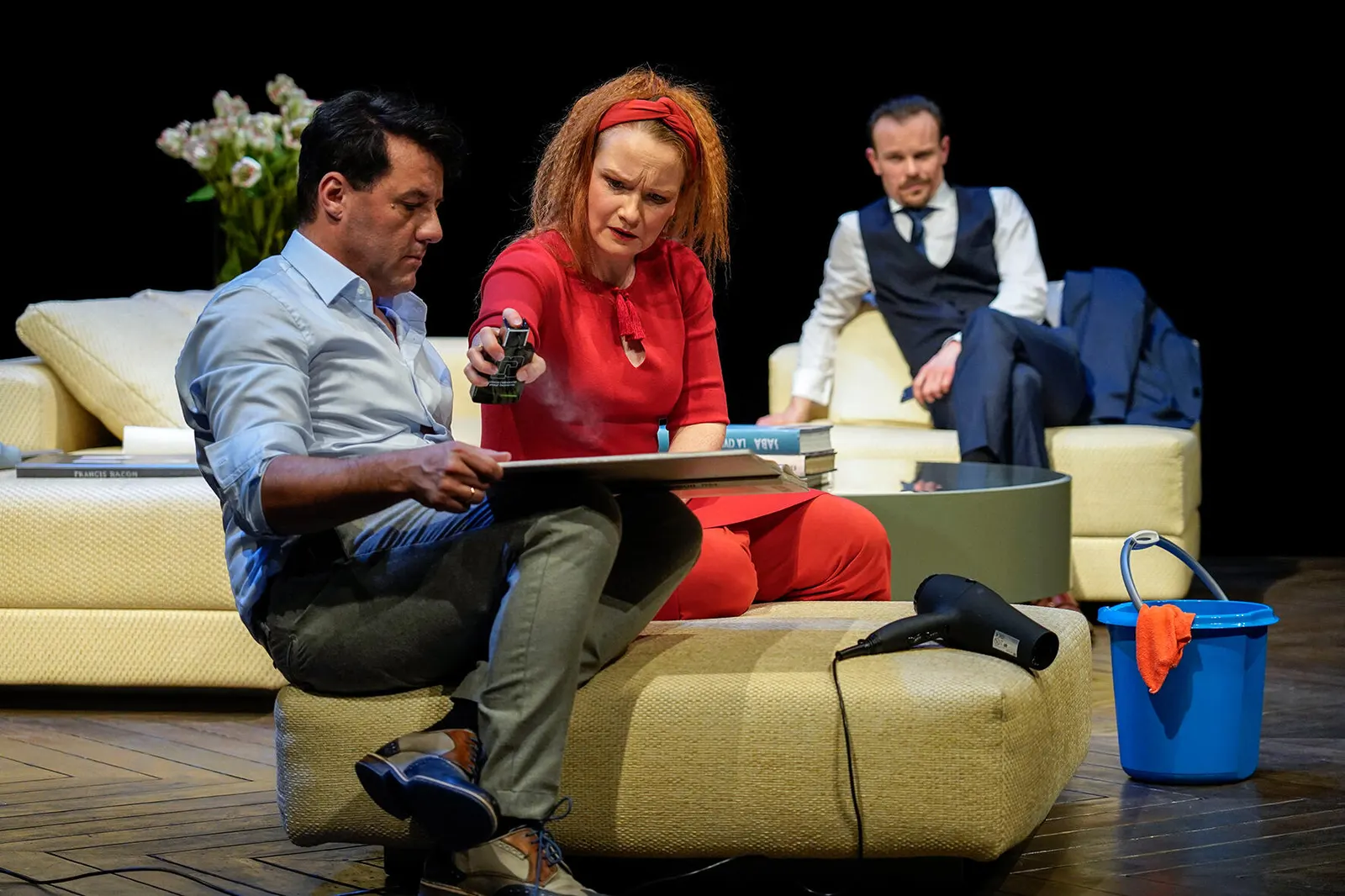 DER GOTT DES GEMETZELS Schauspiel von Yasmina Reza Spielzeit 2018/2019 / Premiere: 25.01.2019 Marco Steeger, Anja Barth, Robert Besta Foto: Tobias Metz