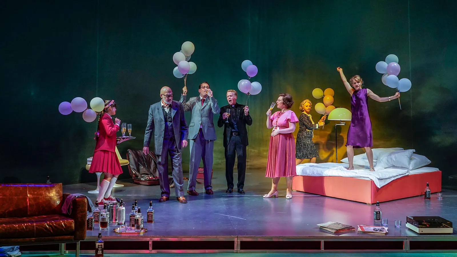 DIE KATZE AUF DEM HEISSEN BLECHDACH Schauspiel von Tennessee Williams Spielzeit 2018/2019 / Premiere: 07.06.2019 Foto: Tobias Metz