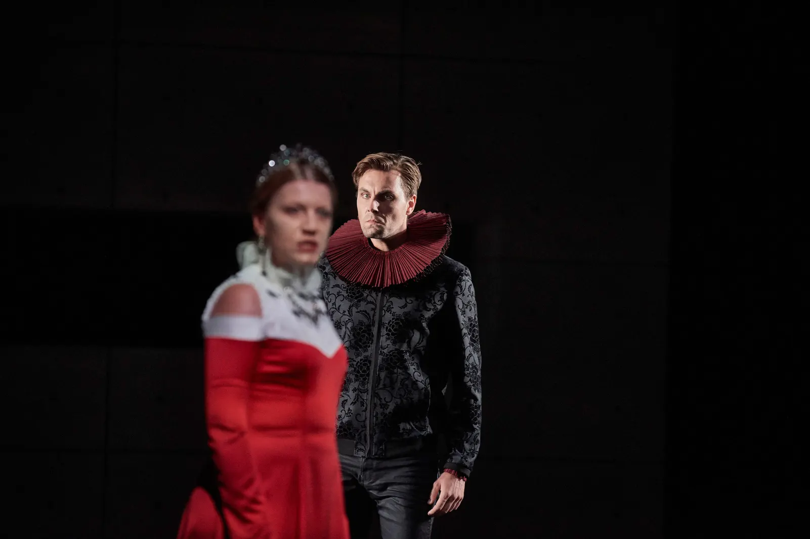MARIA STUART Trauerspiel in fünf Akten Spielzeit 2018/2019 / Premiere: 14.9.2018 Franziska Beyer, Daniel Tille Foto: Martin Sigmund
