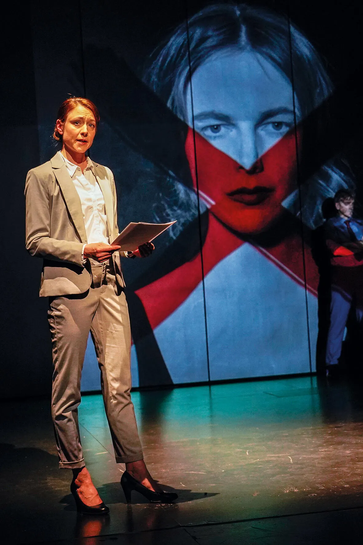 TABU nach dem Roman von Ferdinand von Schirach Bühnenfassung Eva Hosemann Spielzeit 2018/2019 / Premiere: 15.3.2019 Tina Eberhardt Foto: Tobias Metz