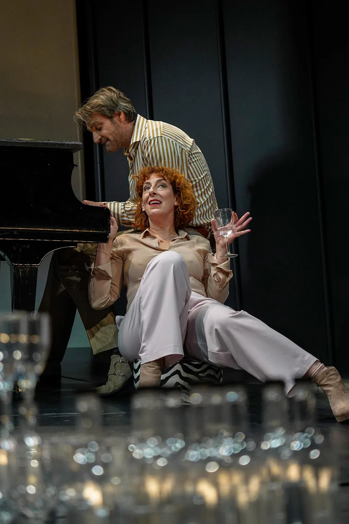 WILLKOMMEN Eine Komödie von Lutz Hübner und Sarah Nemitz Spielzeit 2018/2019 / Premiere: 26.10.2018 Ralf Stech, Anke Stedingk Foto: Tobias Metz