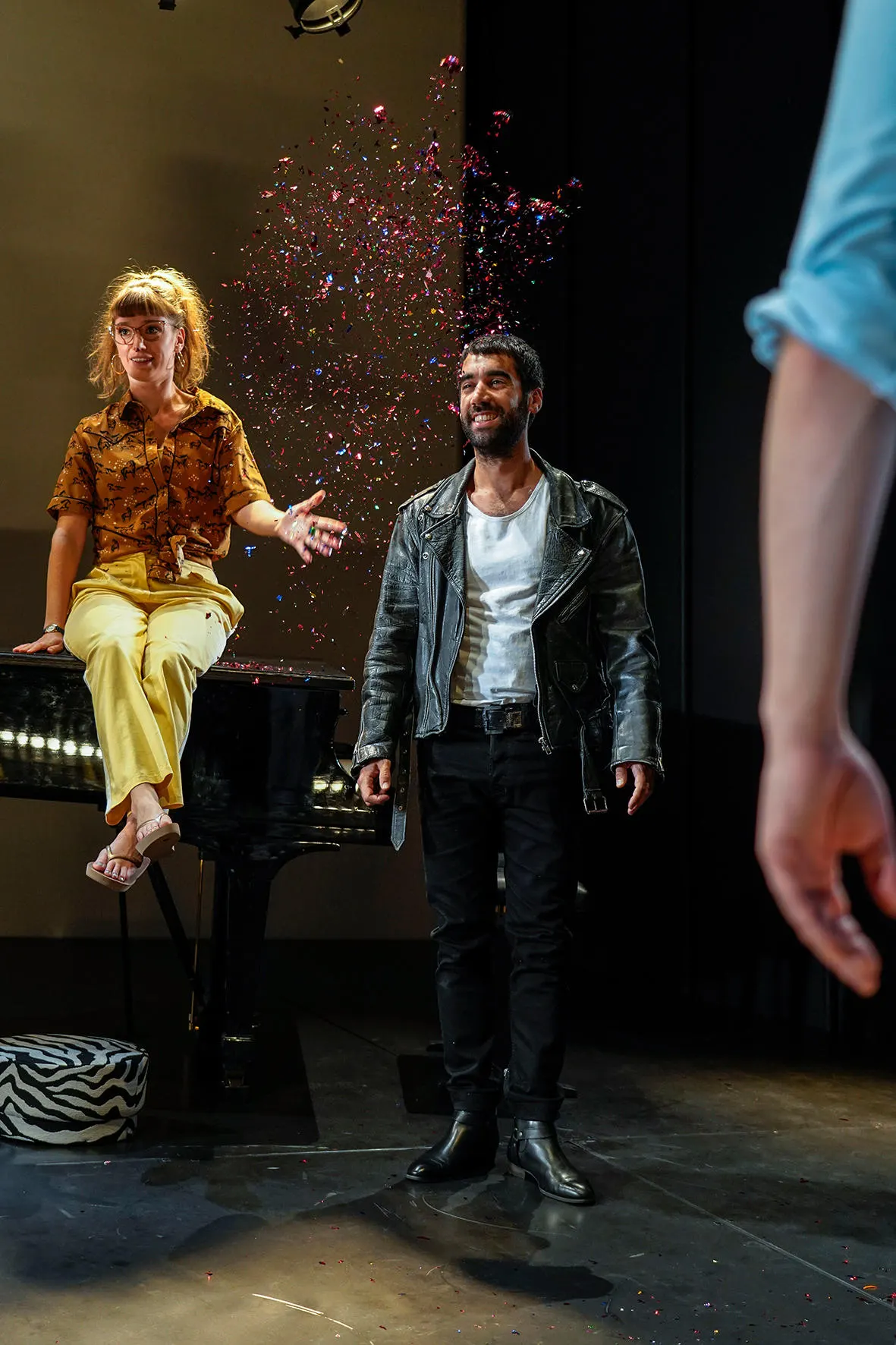 WILLKOMMEN Eine Komödie von Lutz Hübner und Sarah Nemitz Spielzeit 2018/2019 / Premiere: 26.10.2018 Judith Florence Ehrhardt, Murat Dikenci Foto: Tobias Metz