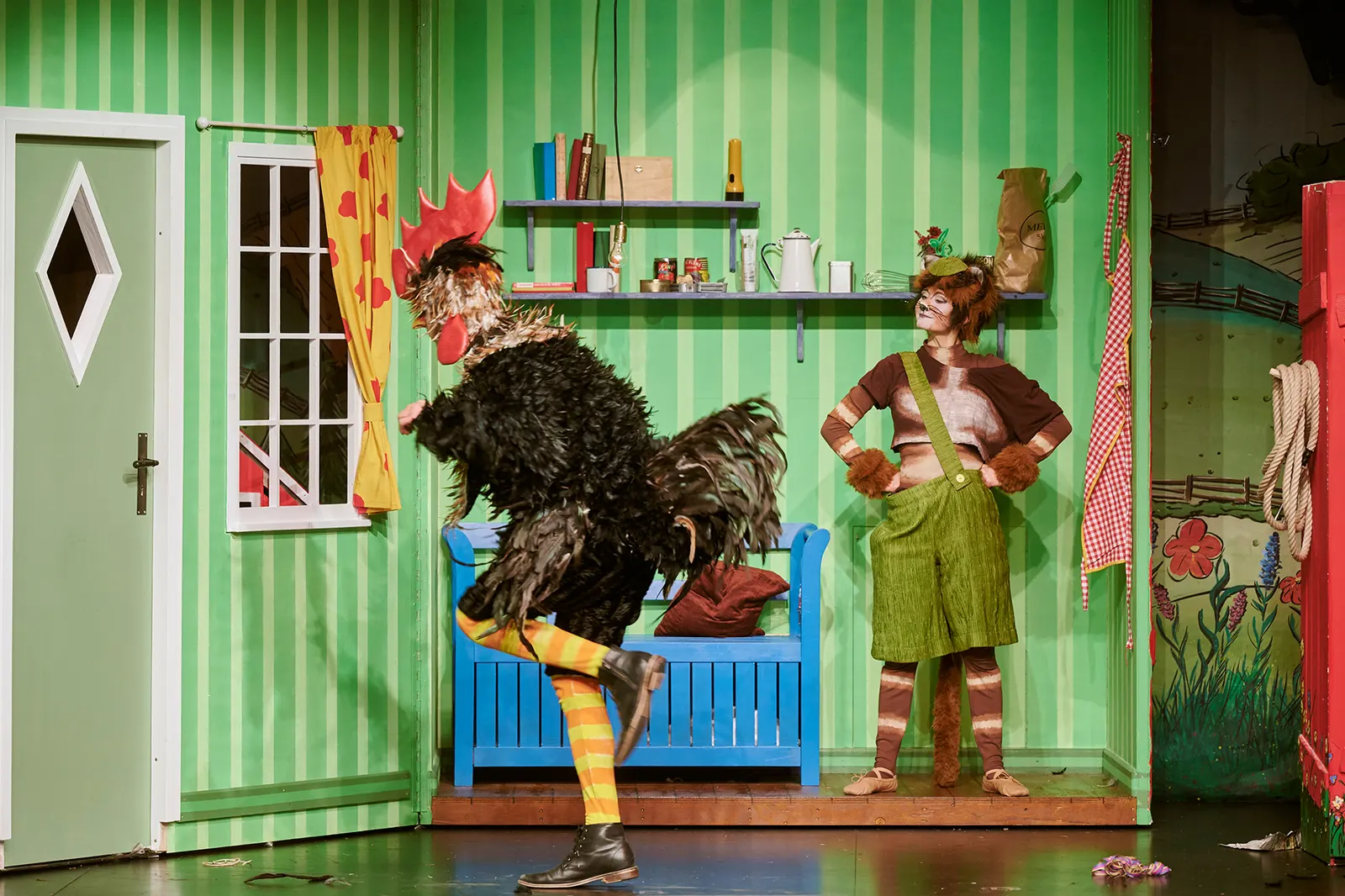 PETTERSSON UND FINDUS Familienstück von Sven Nordqvist Spielzeit 2021/2022 / Premiere: 4.12.2021 Gideon Rapp, Farina Violetta Giesmann Foto: Martin Sigmund
