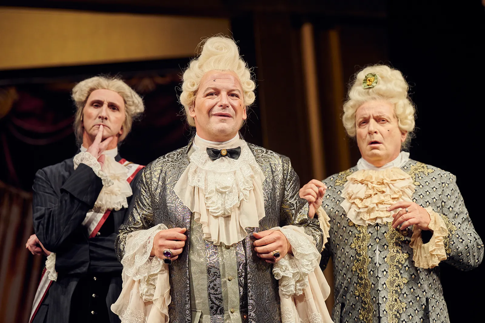 AMADEUS Schauspiel von Peter Shaffer Spielzeit 2021/2022 / Premiere: 17.9.2021 Karlheinz Schmitt, Martin König, Peter Kaghanovitch Foto: Martin Sigmund