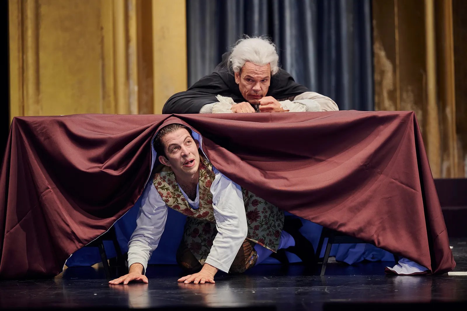 AMADEUS Schauspiel von Peter Shaffer Spielzeit 2021/2022 / Premiere: 17.9.2021 Delio Malär, Wolfgang Seidenberg Foto: Martin Sigmund