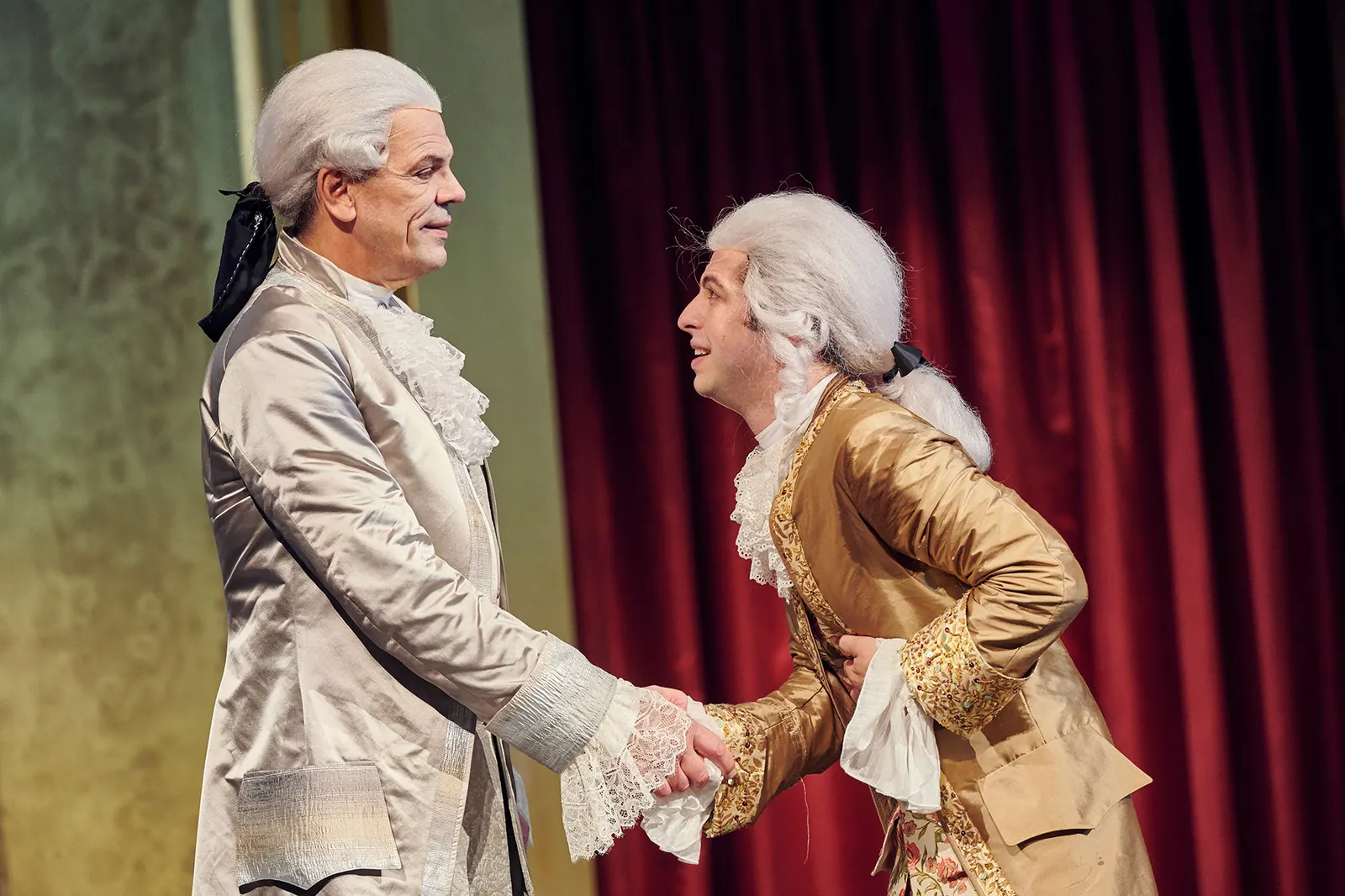 AMADEUS Schauspiel von Peter Shaffer Spielzeit 2021/2022 / Premiere: 17.9.2021 Wolfgang Seidenberg, Delio Malär Foto: Martin Sigmund