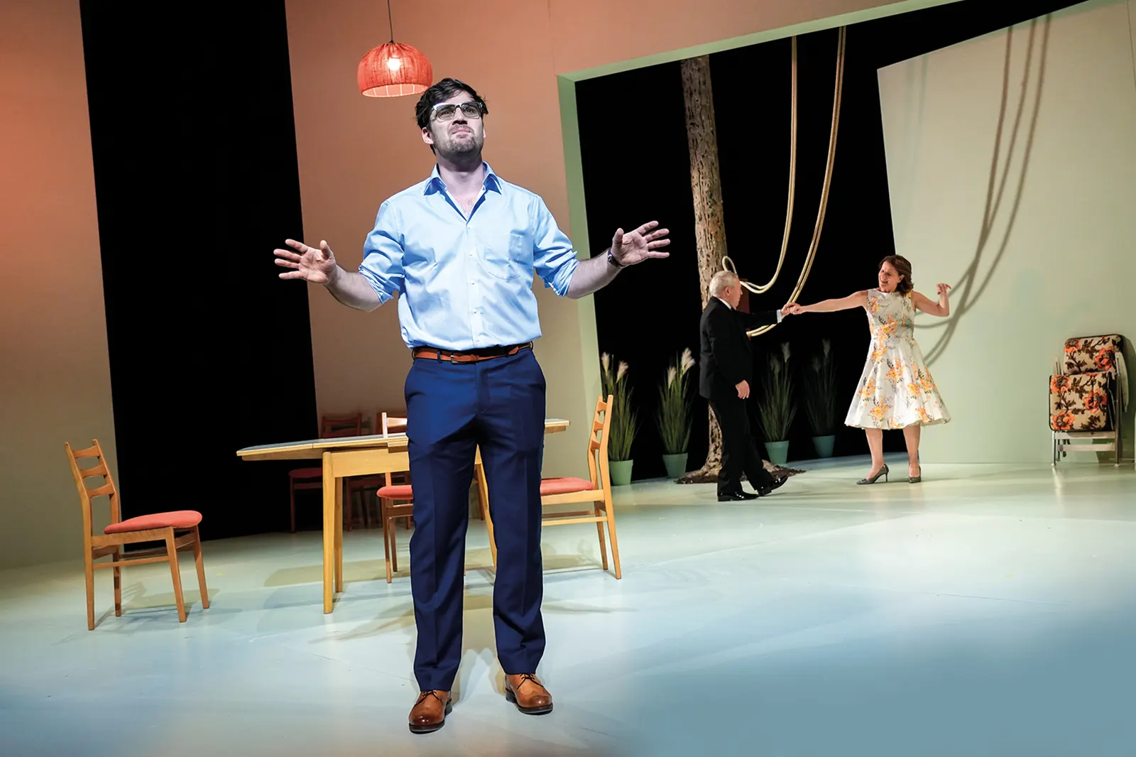 DINGE, DIE ICH SICHER WEISS Eine Familiengeschichte von Andrew Bovell Spielzeit 2021/2022 / Premiere: 29.4.2022 Sebastian Volk, Andreas Klaue, Ulrike Knospe Foto: Tobias Metz