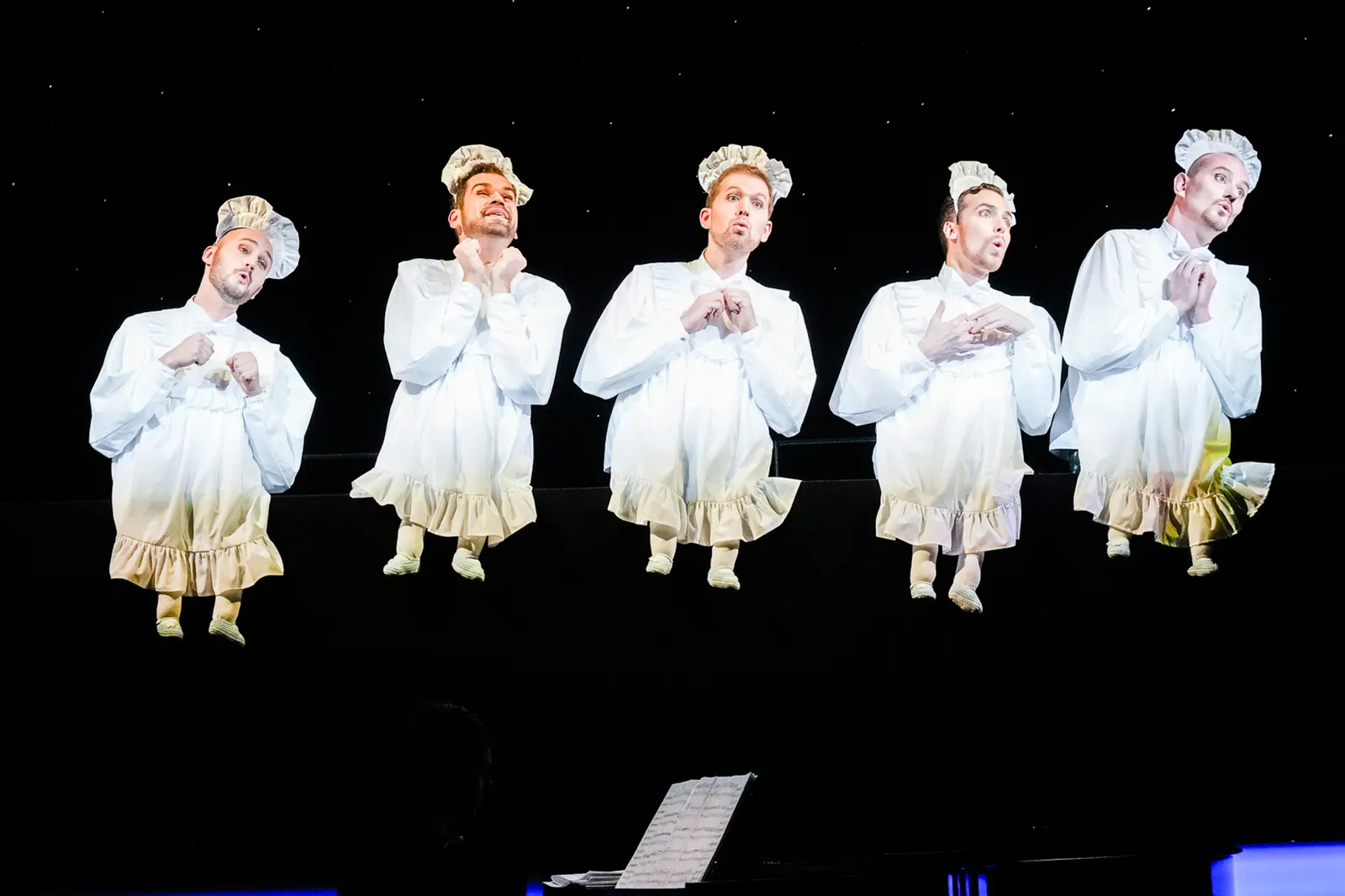 HALLELUJA! Ein inszeniertes Konzert mit den Stuttgarter Comedian Harmonists Spielzeit 2021/2022 / Premiere: 10.12.2021 Tobias Rusnak, Loïc Damien Schlentz, Michael Rapke, Marc Troj…