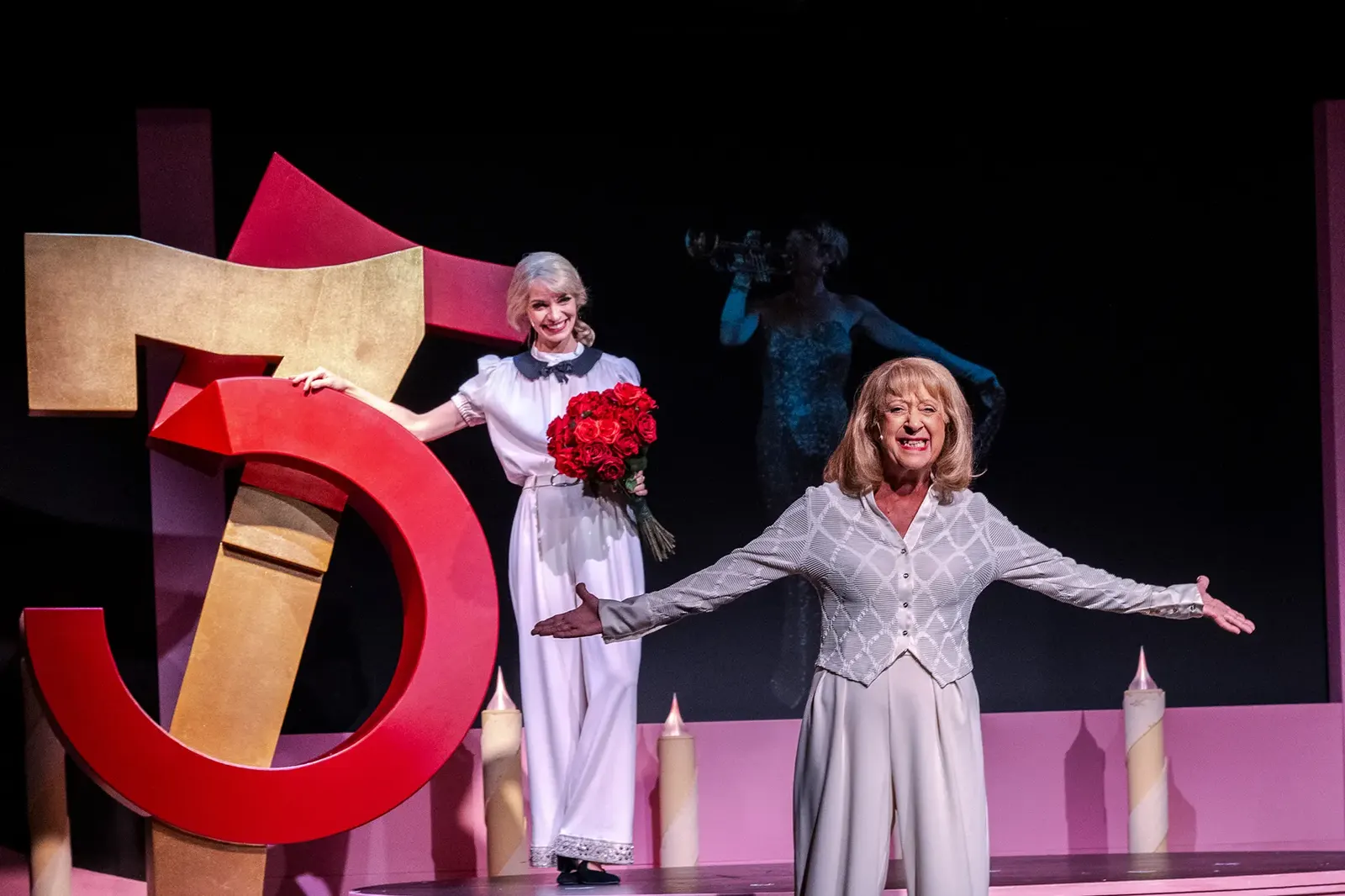 DER 75. GEBURTSTAG Eine Theaterrevue für unsere Komödie im Marquardt von Christine Gann und Jörg Pauly / Uraufführung Spielzeit 2026/2027 / Premiere: 25.9.2026 Bernadette Hug, Moni…