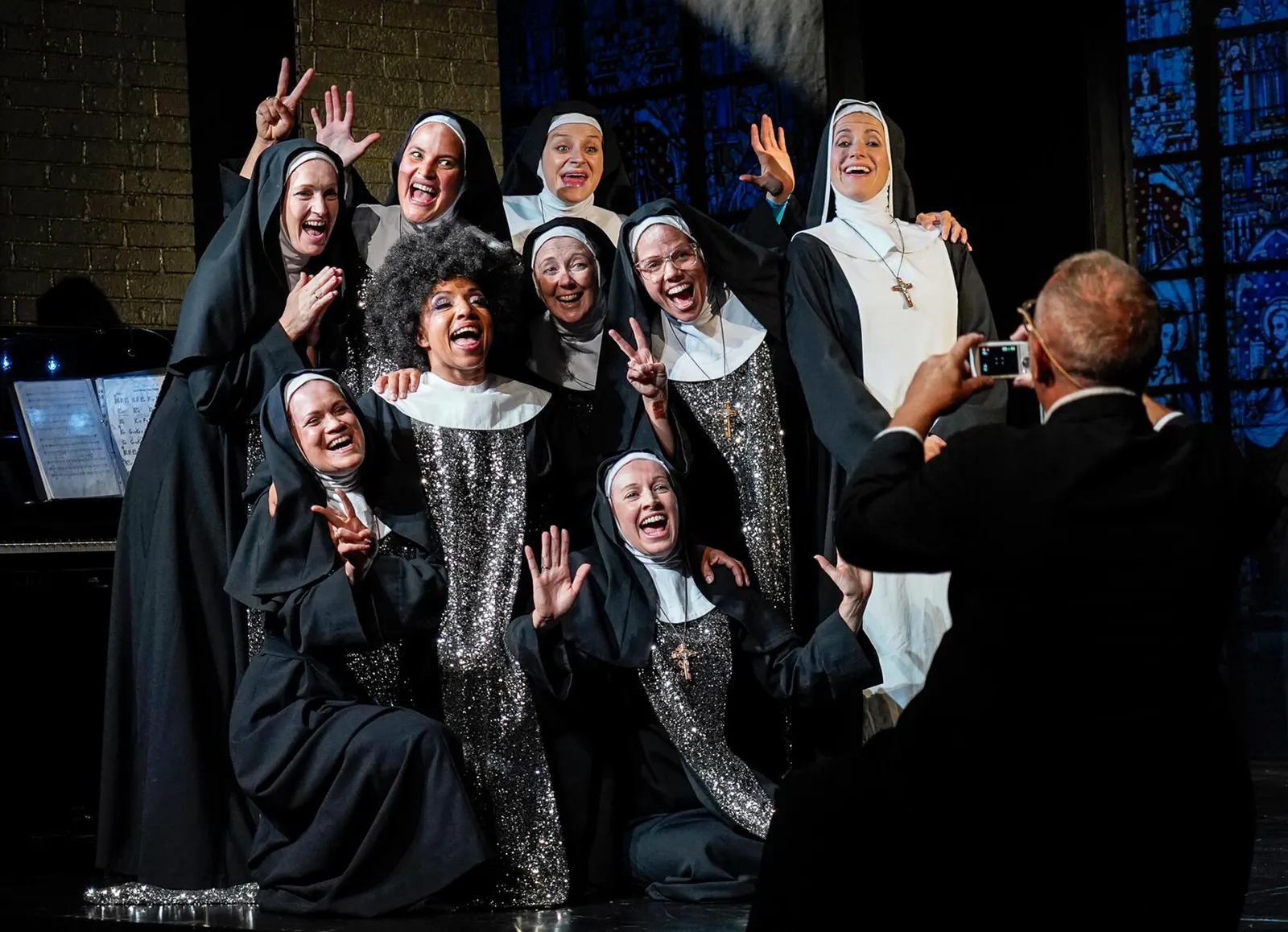 SISTER SOUL UND IHRE SCHWESTERN Ein Gospel- und Soul-Musical von Mathias Christian Kosel Spielzeit 2019/2020 / Premiere: 20.9.2019 (obere Reihe:) Melanie Ortner-Stassen, Amelie Stu…