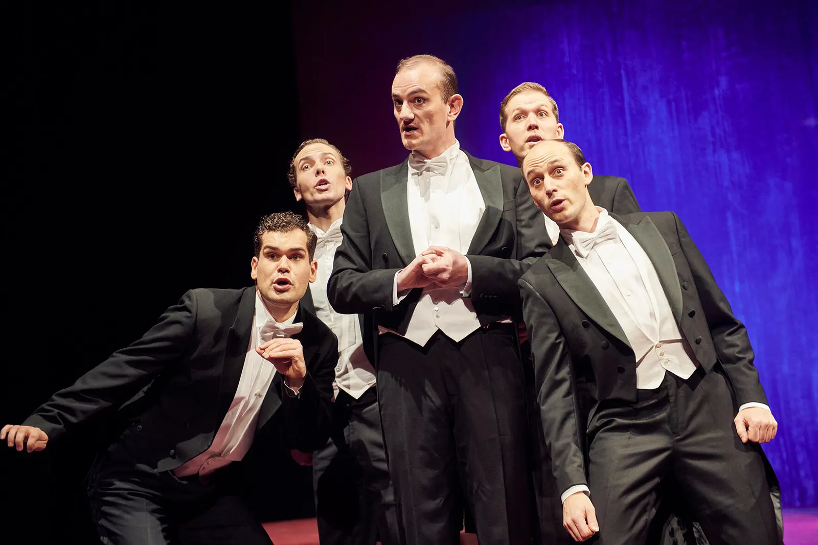 DIE COMEDIAN HARMONISTS Eine biographische Revue Spielzeit 2019/2020 / Premiere: 06.12.2019 Loïc Damien Schlentz, Marc Trojan, Tobias Hagge, Michael Rapke, Tobias Rusnak Foto: Mart…
