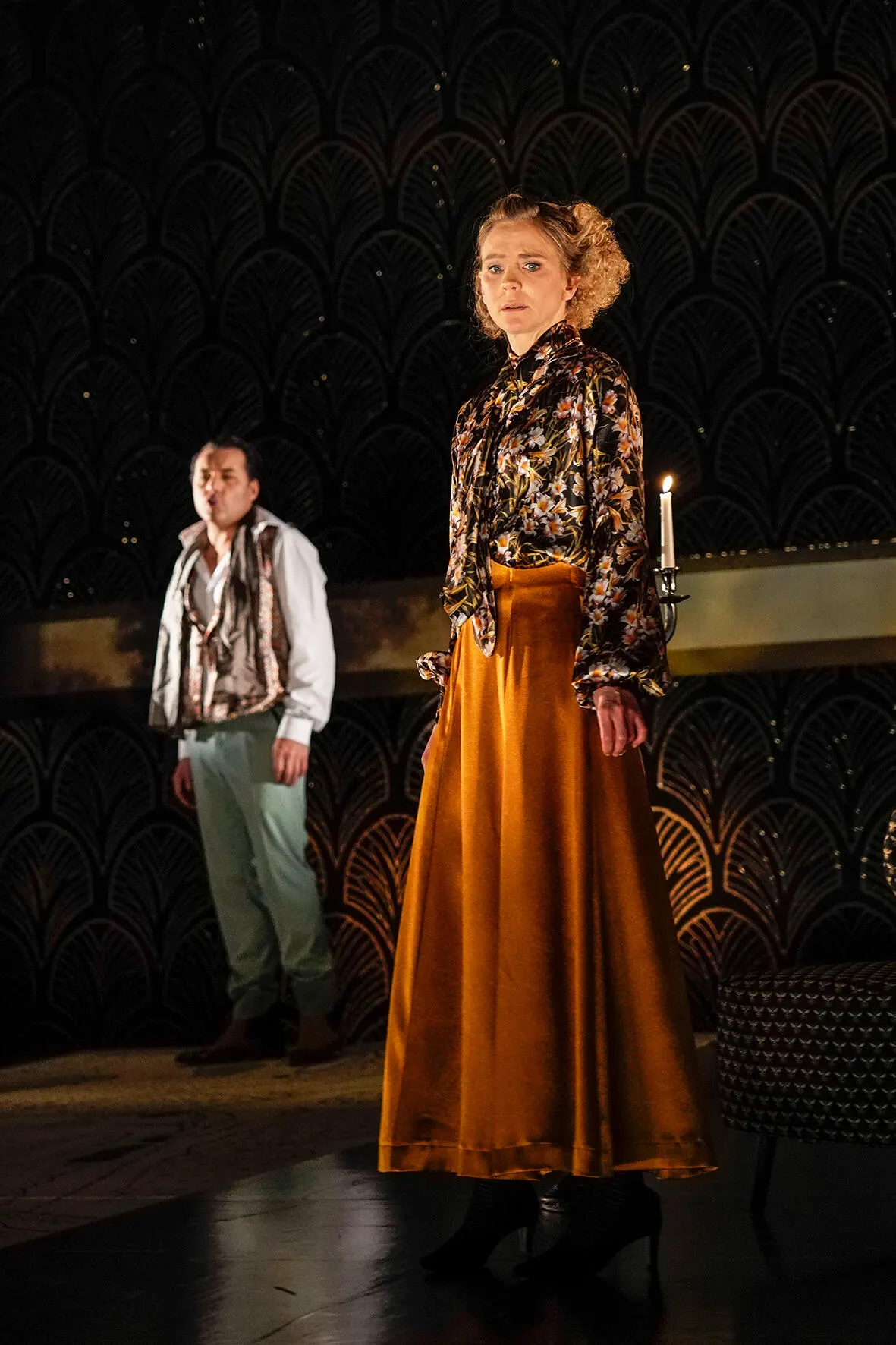 DIE WAHLVERWANDTSCHAFTEN Schauspiel nach dem gleichnamigen Roman von Johann Wolfgang von Goethe Spielzeit 2019/2020 / Premiere: 31.1.2020 Marco Steeger, Sabine Fürst Foto: Tobias M…