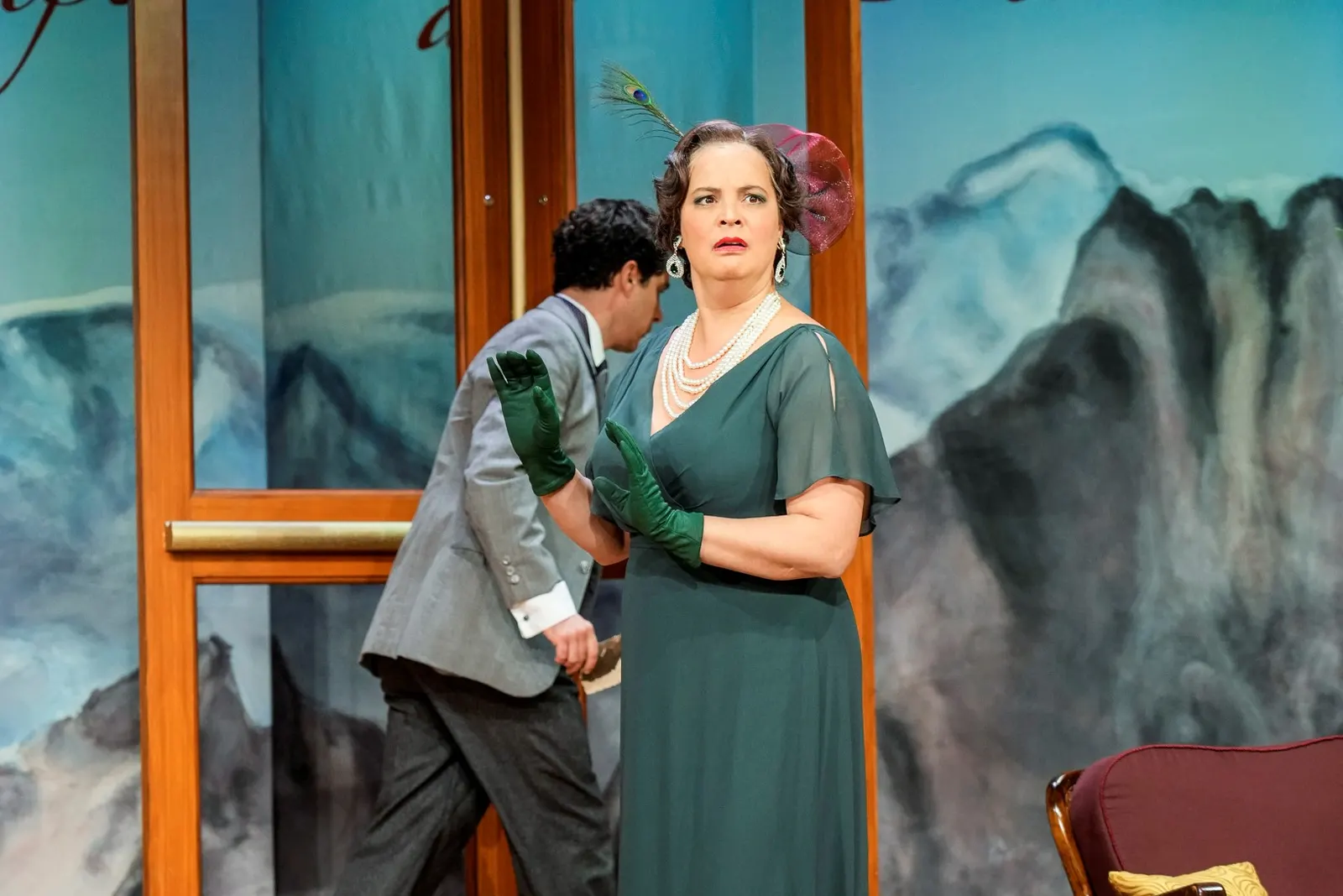 DREI MÄNNER IM SCHNEE Komödie von Erich Kästner Spielzeit 2022/2023 / Premiere: 18.11.2022 Jörg Pauly, Amelie Sturm Foto: Tobias Metz