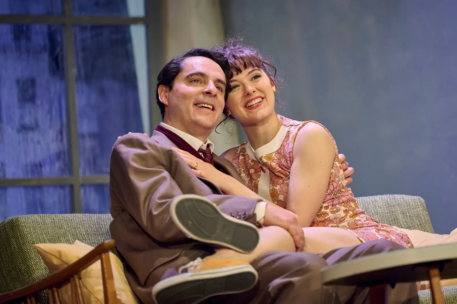 BARFUSS IM PARK Komödie von Neil Simon Spielzeit 2025/2026 / Premiere: 21.11.2025 Jörg Pauly, Hannah Sophie Schad Foto: Martin Sigmund