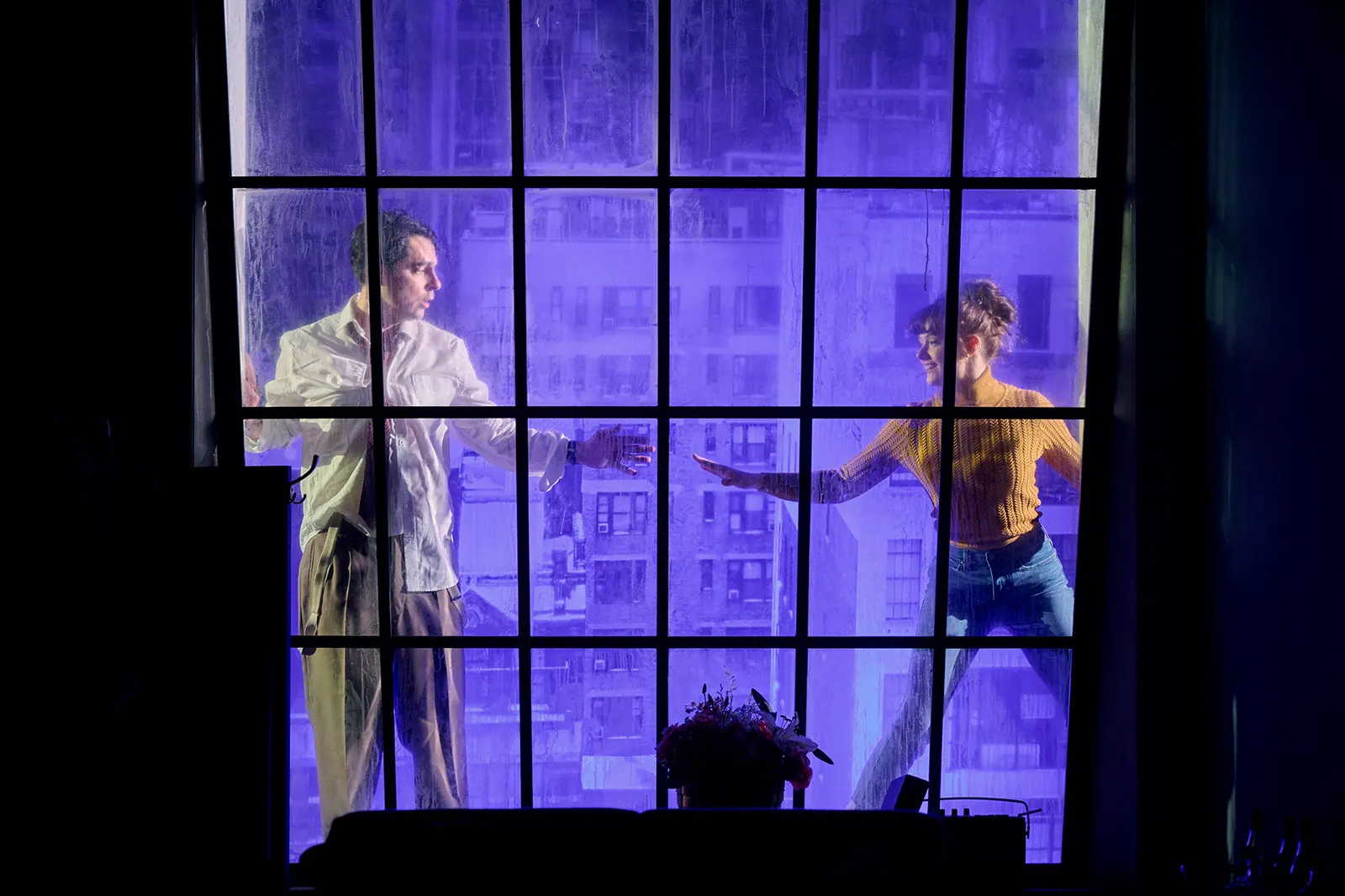BARFUSS IM PARK Komödie von Neil Simon Spielzeit 2025/2026 / Premiere: 21.11.2025 Jörg Pauly, Hannah Sophie Schad Foto: Martin Sigmund