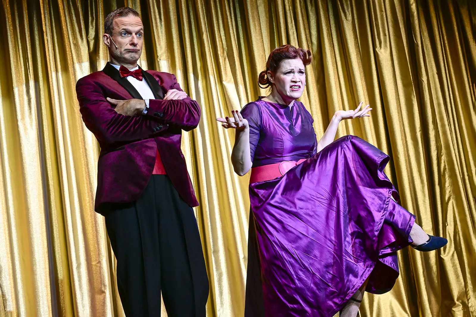 BEI MIR WARST DU SCHÖN Die etwas andere Geschichte der Andrews Sisters Musikalisches Schauspiel von Murat Yeginer / Uraufführung Spielzeit 2025/2026 / Premiere: 26.9.2025 Benjamin …