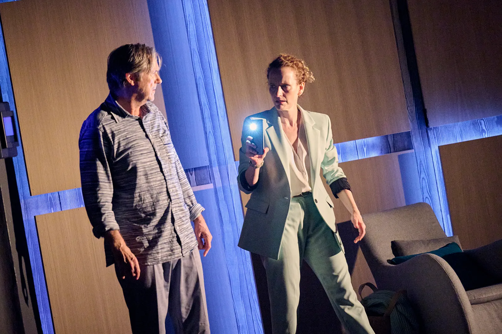 BLIND Schauspiel von Lot Vekemans Spielzeit 2025/2026 / Premiere: 19.9.2025 Helmut Zierl, Lisa Wildmann Foto: Martin Sigmund