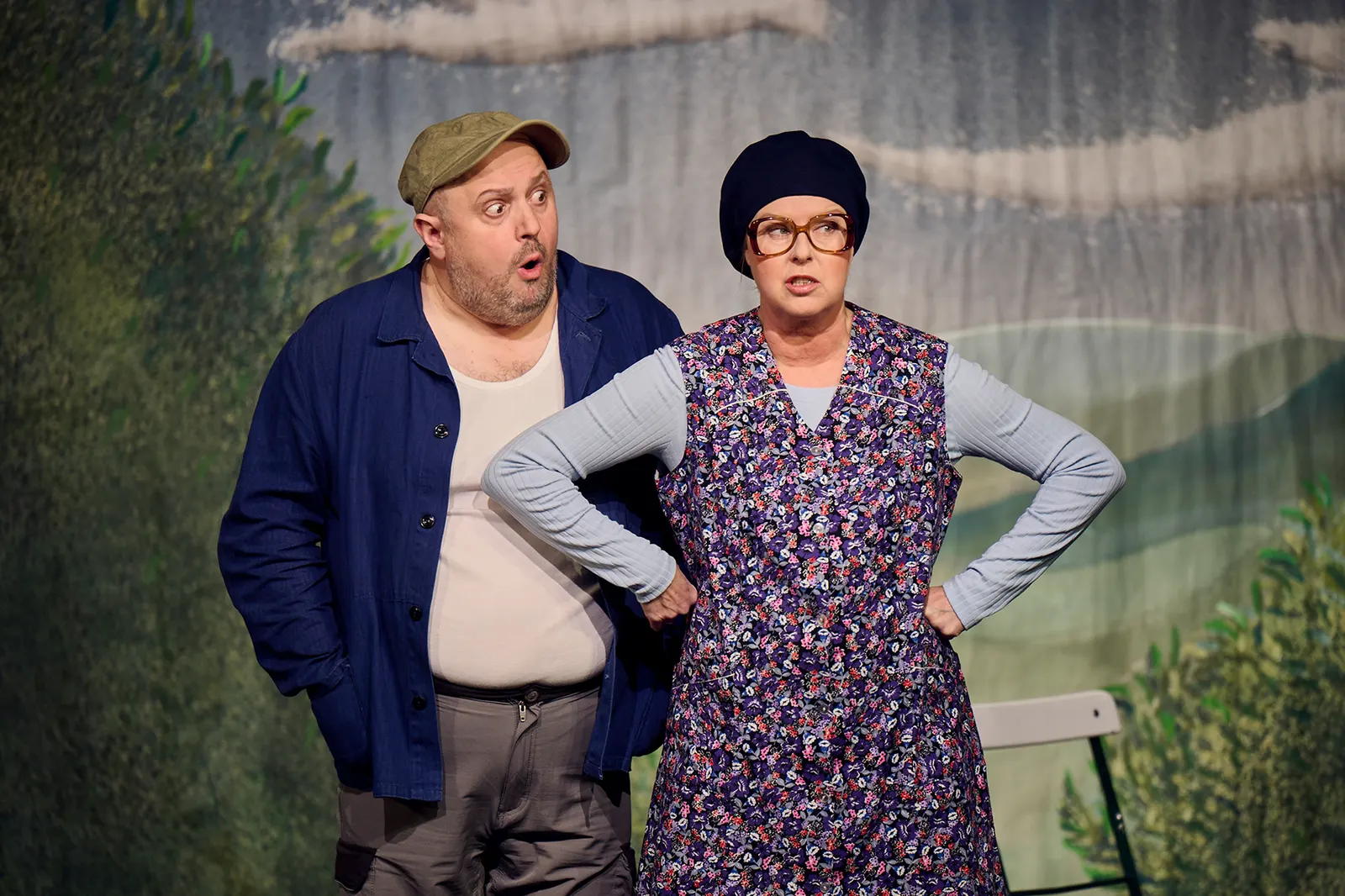 NO NET HUDLA! Komödie von Axel Preuß nach Anton Hamik Schwäbisch von Monika Hirschle Spielzeit 2023/2024 / Premiere: 24.11.2023 Ambrogio Vinella und Katja Hentschel Foto: Martin Si…