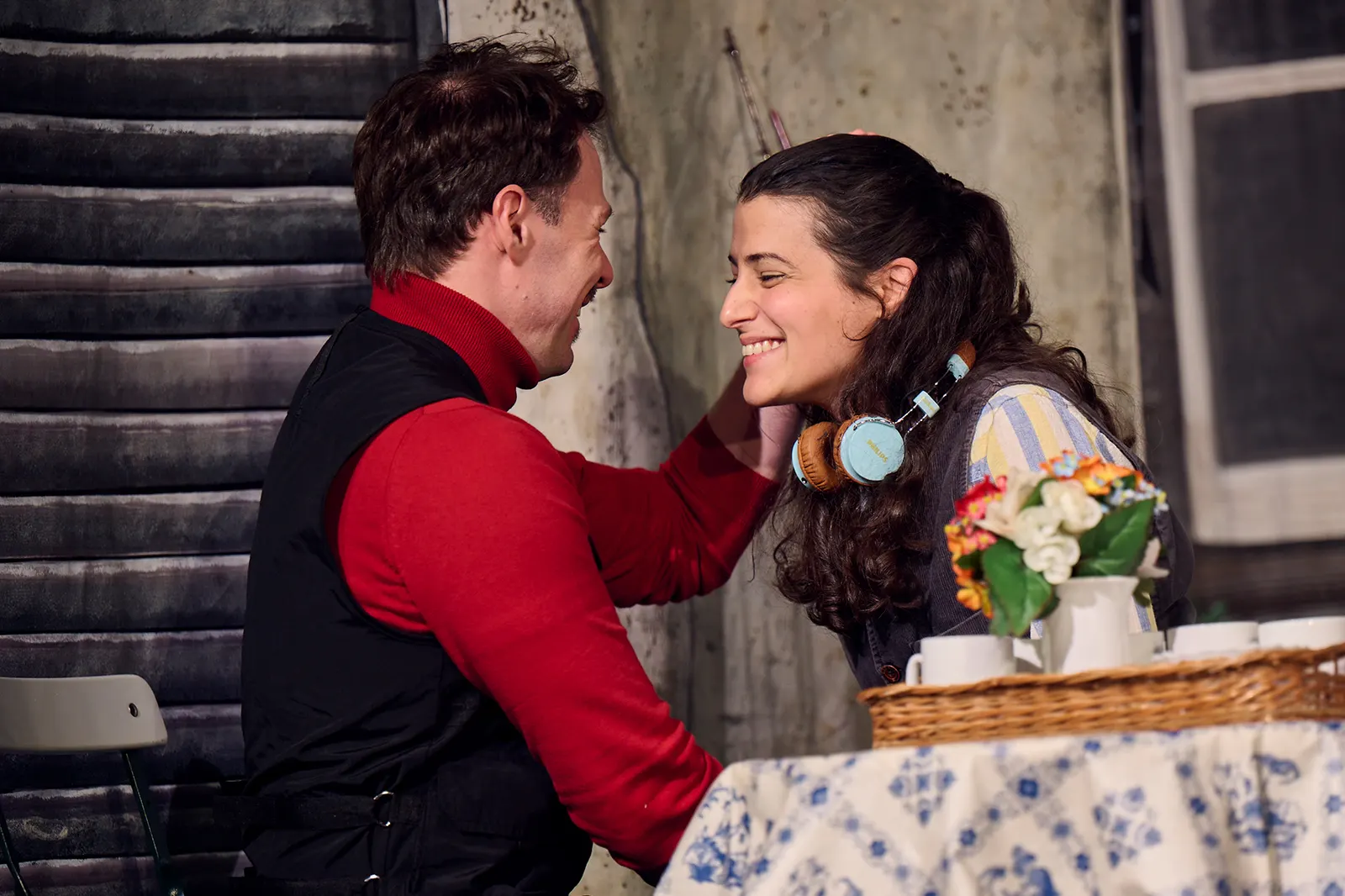 NO NET HUDLA! Komödie von Axel Preuß nach Anton Hamik Schwäbisch von Monika Hirschle Spielzeit 2023/2024 / Premiere: 24.11.2023 Stefan Müller-Doriat und Sabine Soydan Foto: Martin …