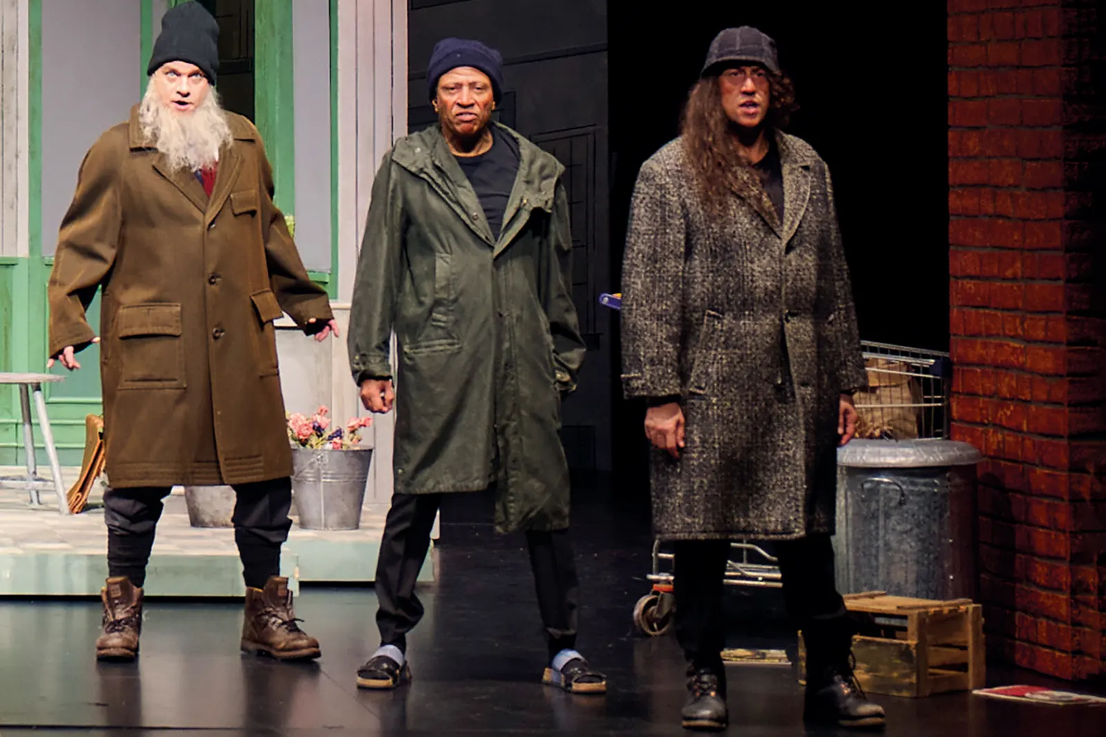 DER KLEINE HORRORLADEN Musical von Howard Ashman und Alan Menken Premiere: 7.6.2024 im Alten Schauspielhaus v. links: Sven Olaf Denkinger, Mario Mariano, Lukas Schneider Foto: Mart…