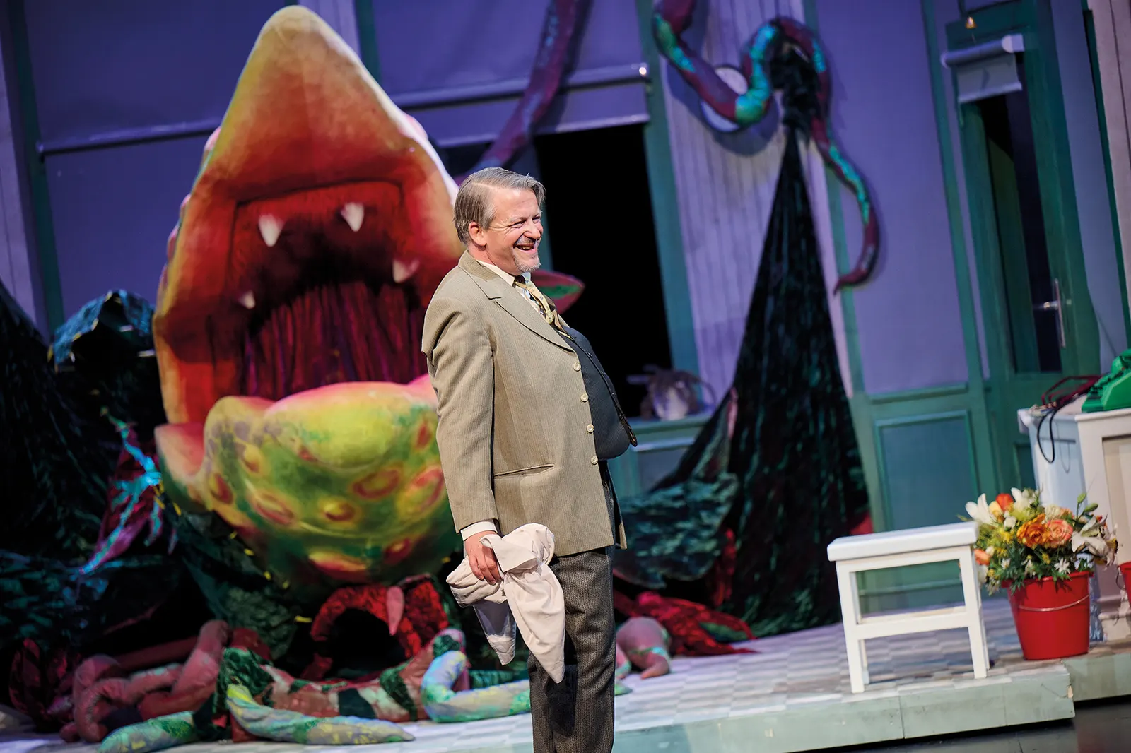 DER KLEINE HORRORLADEN Musical von Howard Ashman und Alan Menken Premiere: 7.6.2024 im Alten Schauspielhaus Martin König, Figurenspiel: Lukas Schneider Foto: Martin Sigmund