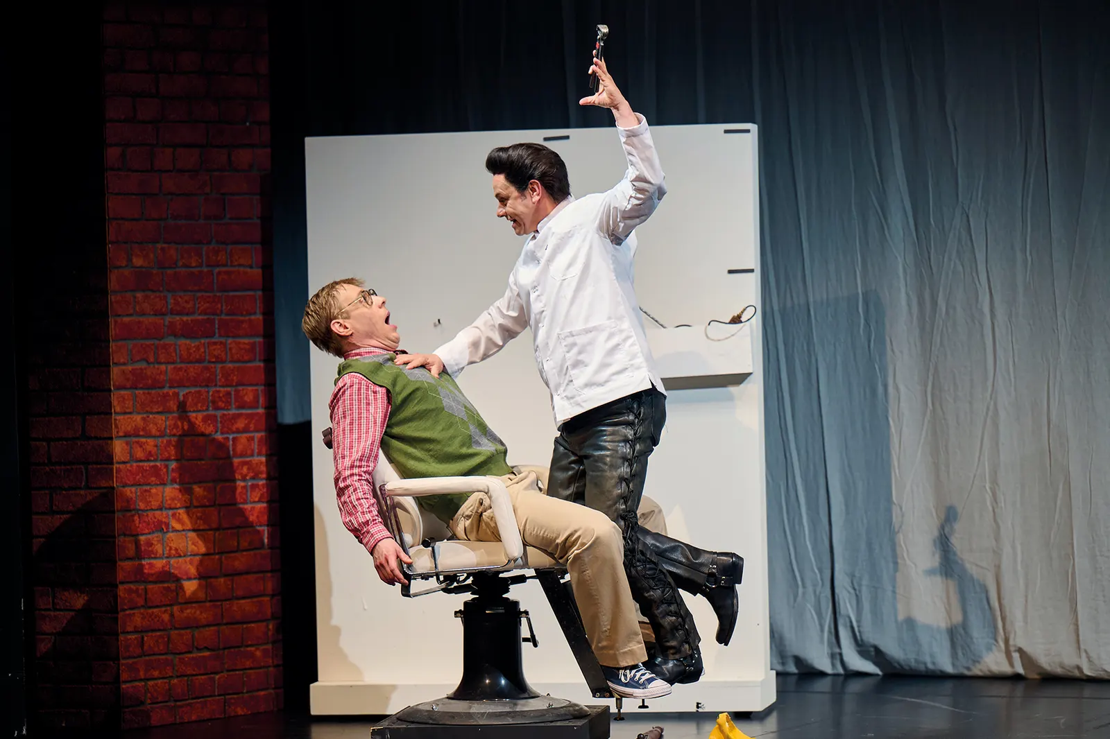 DER KLEINE HORRORLADEN Musical von Howard Ashman und Alan Menken Premiere: 7.6.2024 im Alten Schauspielhaus v. links: Oliver Morschel, Sven Olaf Denkinger Foto: Martin Sigmund