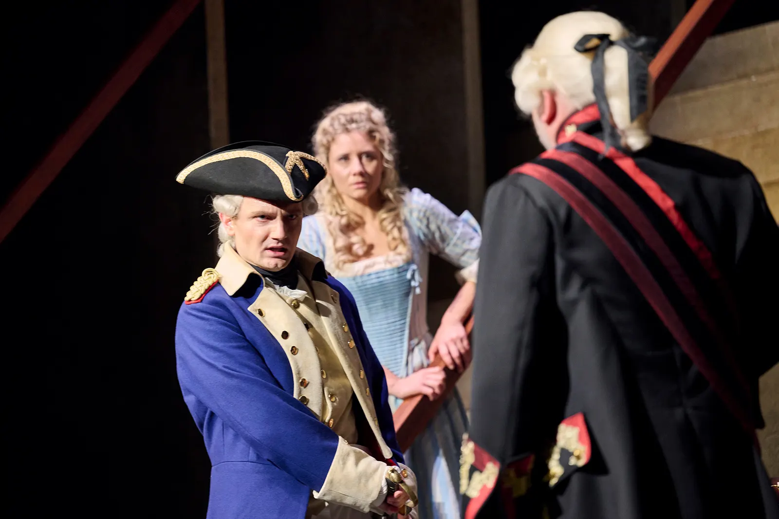 KABALE UND LIEBE Ein bürgerliches Trauerspiel von Friedrich Schiller Spielzeit 2023/2024 / Premiere: 15.9.2023 Benedikt Haefner, Farina Violetta Giesmann, Oliver Jaksch Foto: Marti…