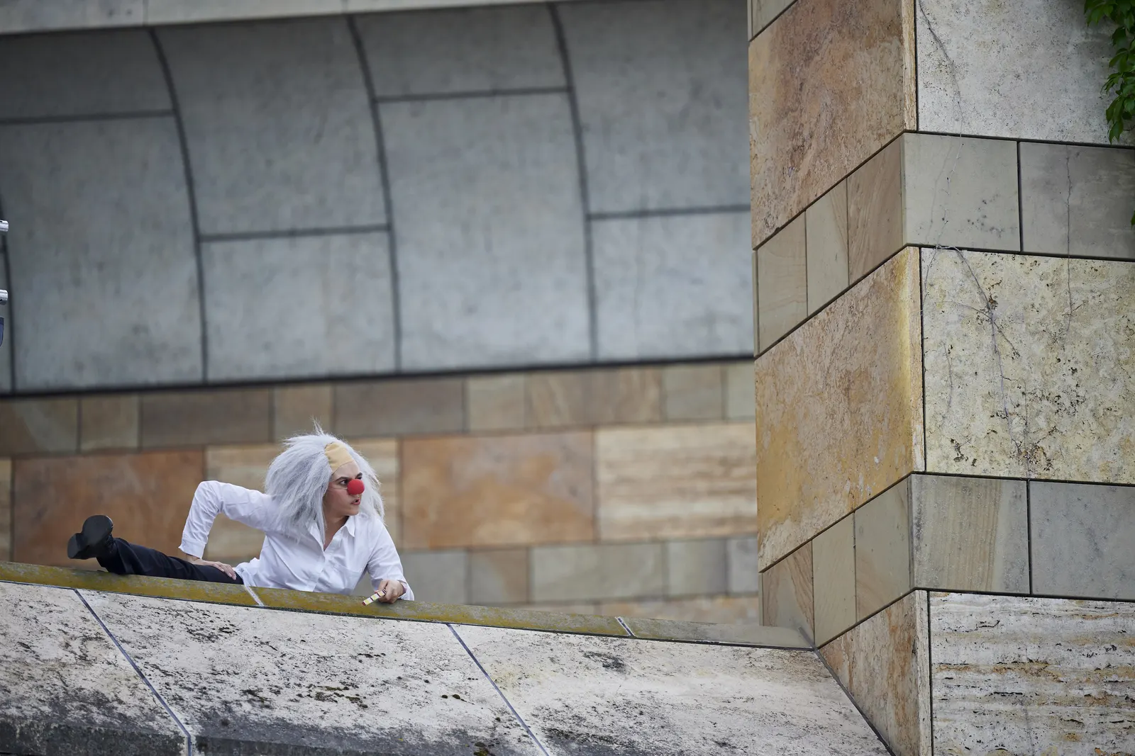 STUTTGART. EIN TRAUM Eine szenische Stadterkundung in der Rotunde der Staatsgalerie Stuttgart von Klaus Hemmerle und Christian Schönfelder Spielzeit 2020/2021 / Premiere: 13.07.202…