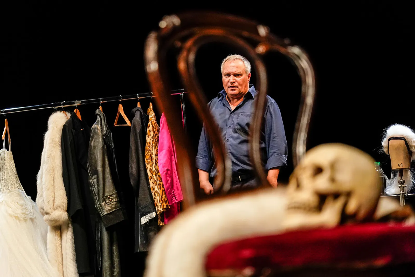 HEUTE WEDER HAMLET Ein tragikomisches Ein-Mann-Stück Spielzeit 2020/2021 / Premiere: 18.09.2020 Andreas Klaue Foto: Tobias Metz