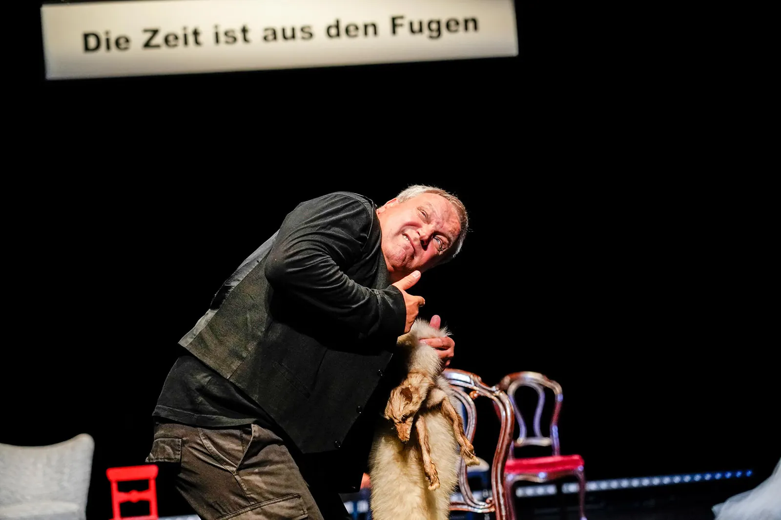 HEUTE WEDER HAMLET Ein tragikomisches Ein-Mann-Stück Spielzeit 2020/2021 / Premiere: 18.09.2020 Andreas Klaue Foto: Tobias Metz