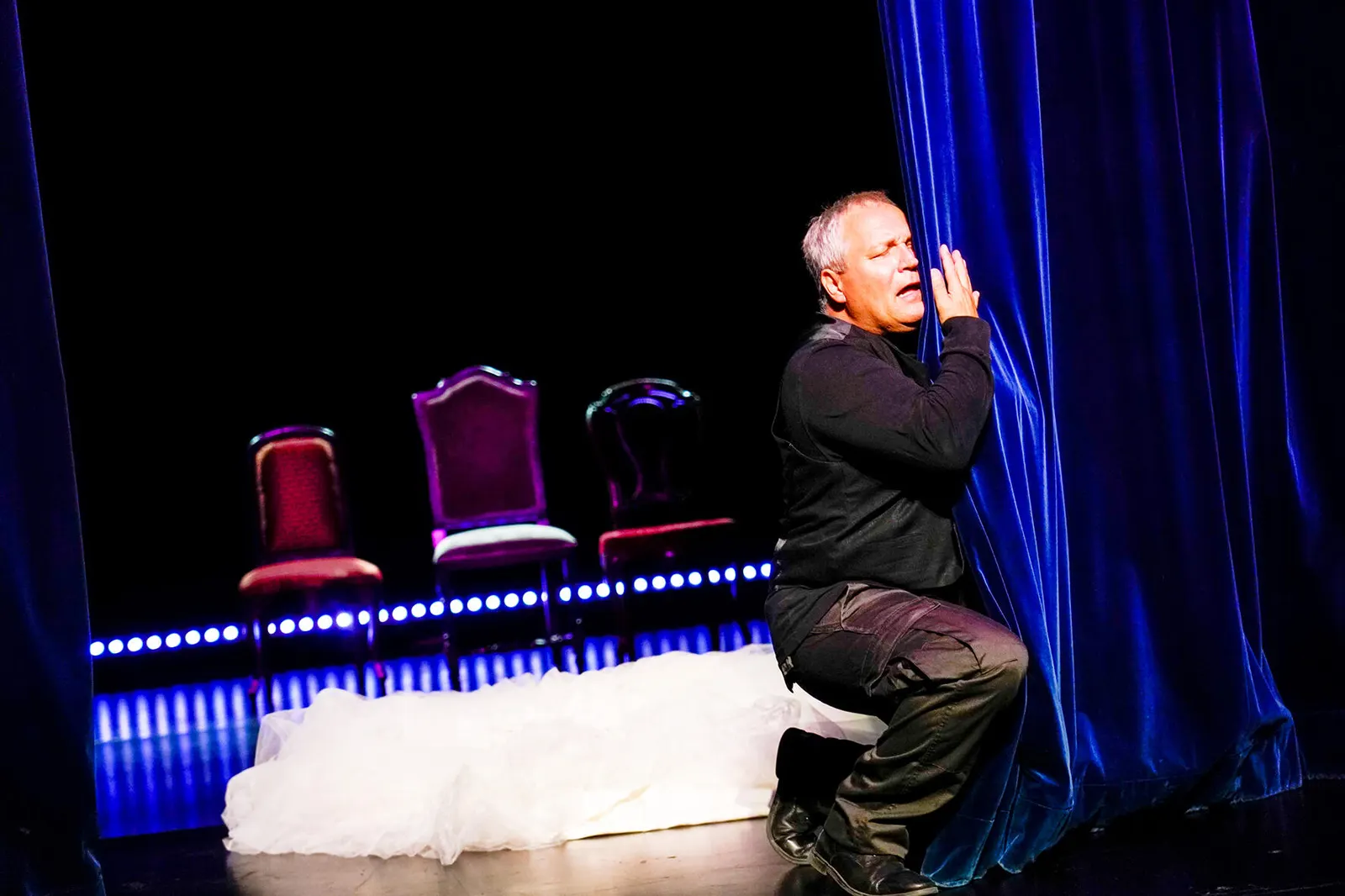 HEUTE WEDER HAMLET Ein tragikomisches Ein-Mann-Stück Spielzeit 2020/2021 / Premiere: 18.09.2020 Andreas Klaue Foto: Tobias Metz