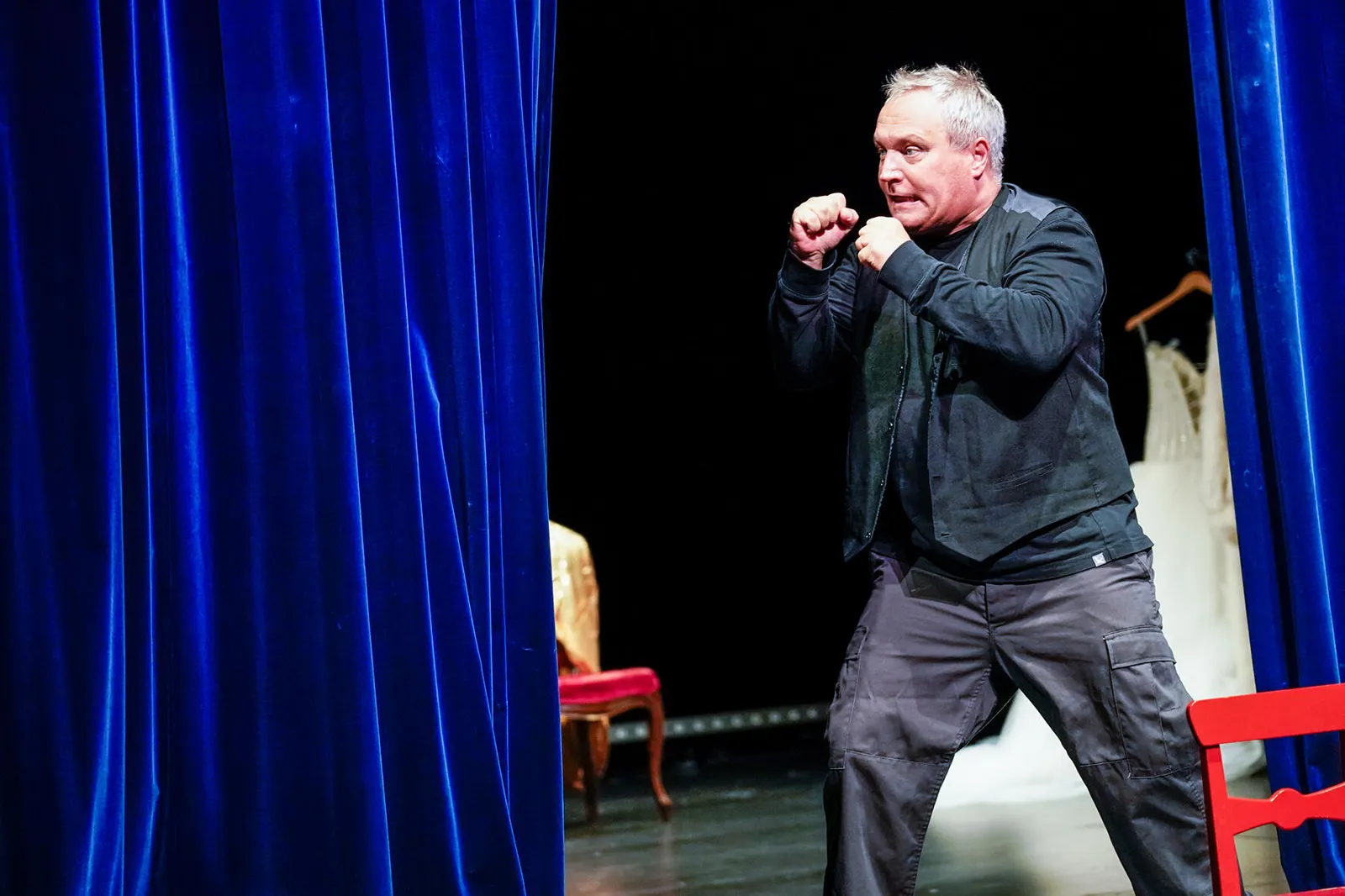 HEUTE WEDER HAMLET Ein tragikomisches Ein-Mann-Stück Spielzeit 2020/2021 / Premiere: 18.09.2020 Andreas Klaue Foto: Tobias Metz