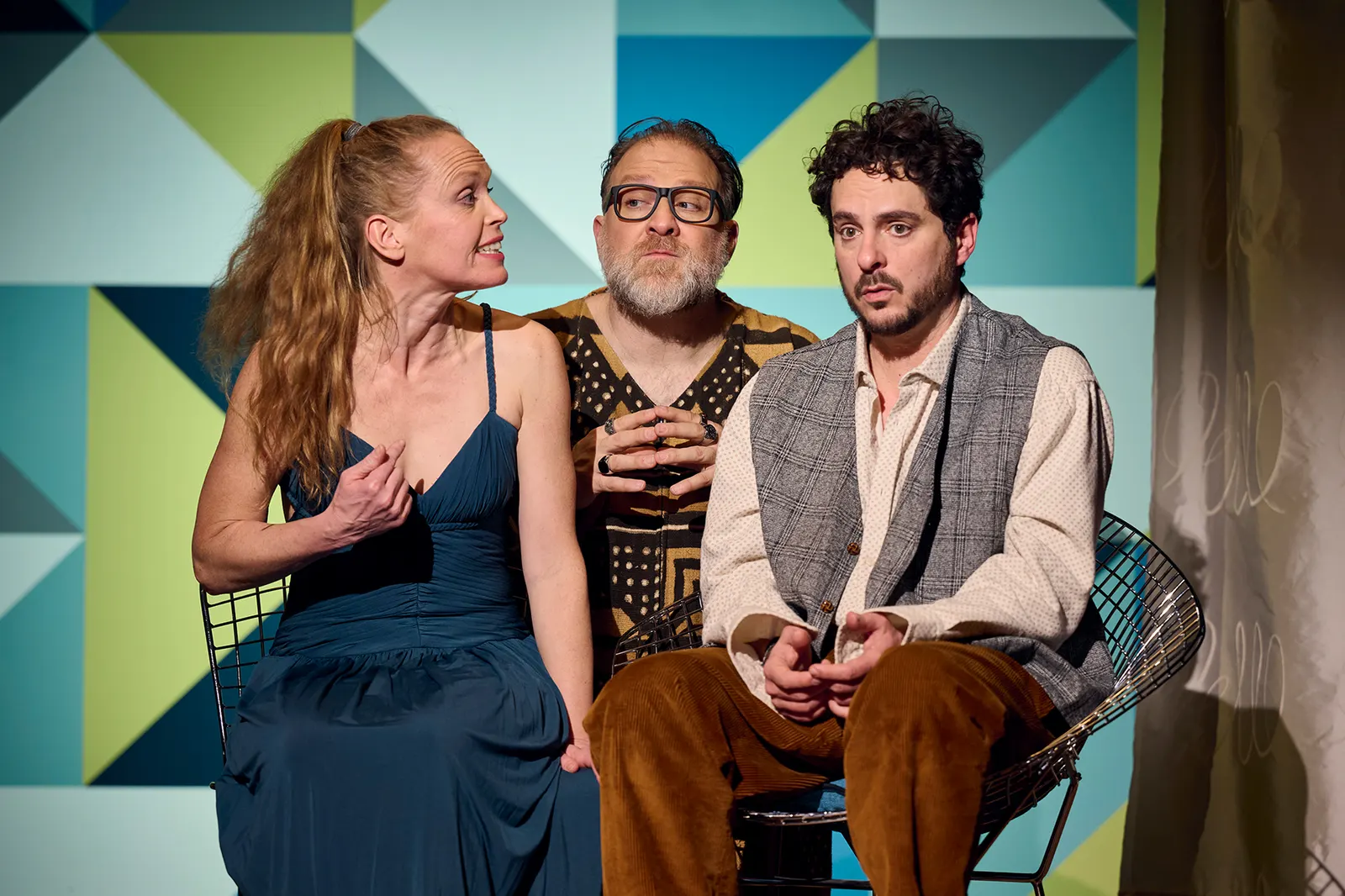 DAS ABSCHIEDSDINNER Komödie von Matthieu Delaporte und Alexandre de La Patellière Spielzeit 2024/2025 / Premiere: 17.1.2025 Stefanie Klimkait, Antonio Lallo, Jörg Pauly Foto: Marti…