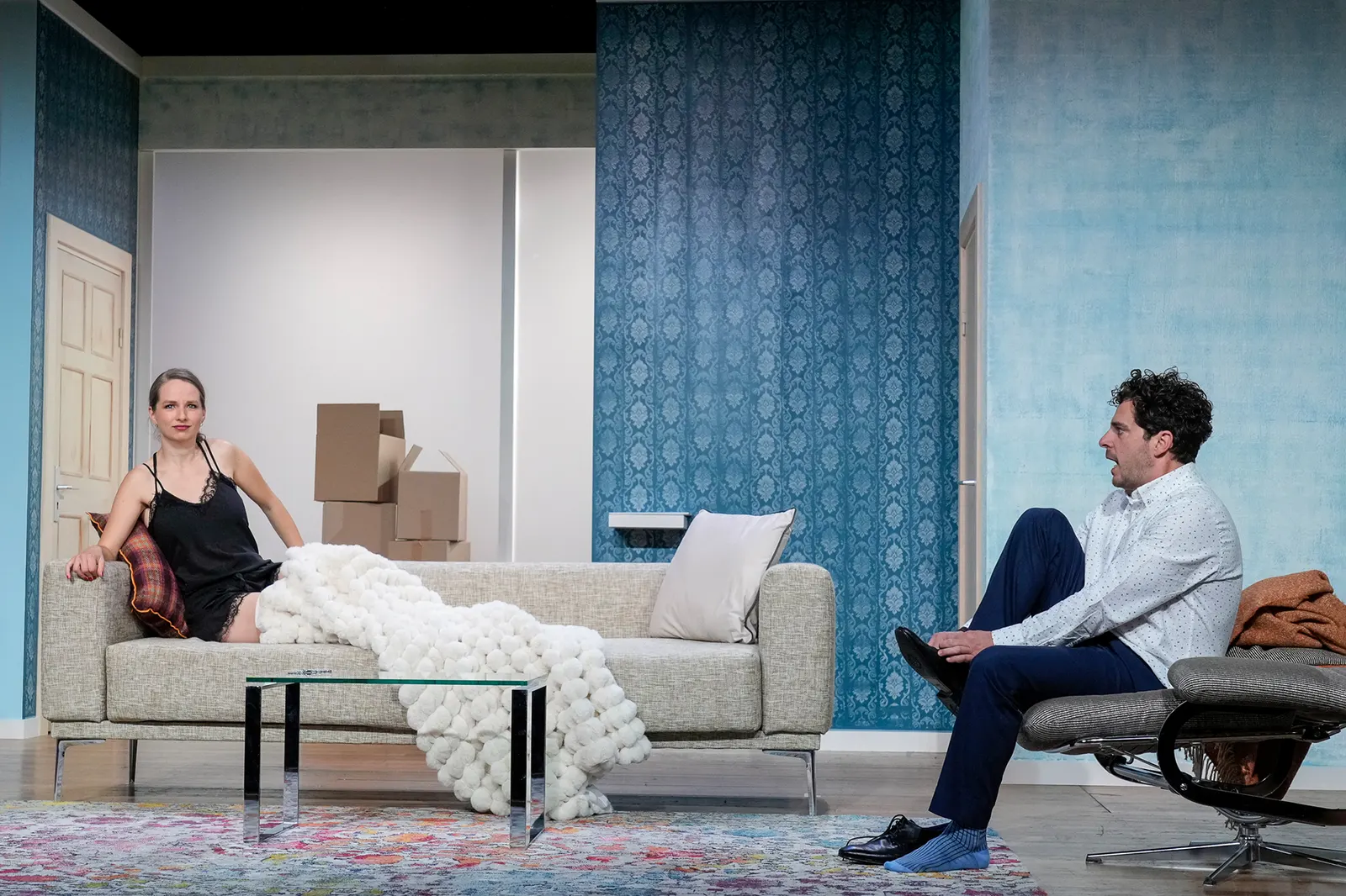 FRAU KNÖPFLE KANN’S NICHT LASSEN Komödie von Sam Bobrick Spielzeit 2024/2025 / Premiere: 20.9.2024 Hannah Rebekka Ehlers, Jörg Pauly Foto: Tobias Metz