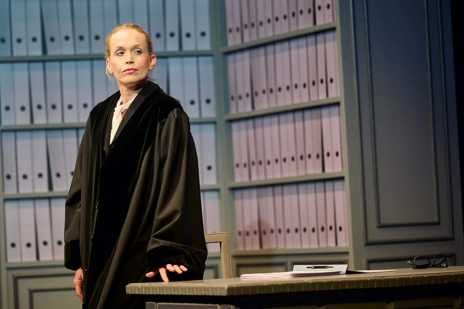 PRIMA FACIE - DEM ANSCHEIN NACH Schauspiel von Suzie Miller Spielzeit 2023/2024 / Premiere: 8.2.2024 Stefanie Klimkait Foto: Martin Sigmund