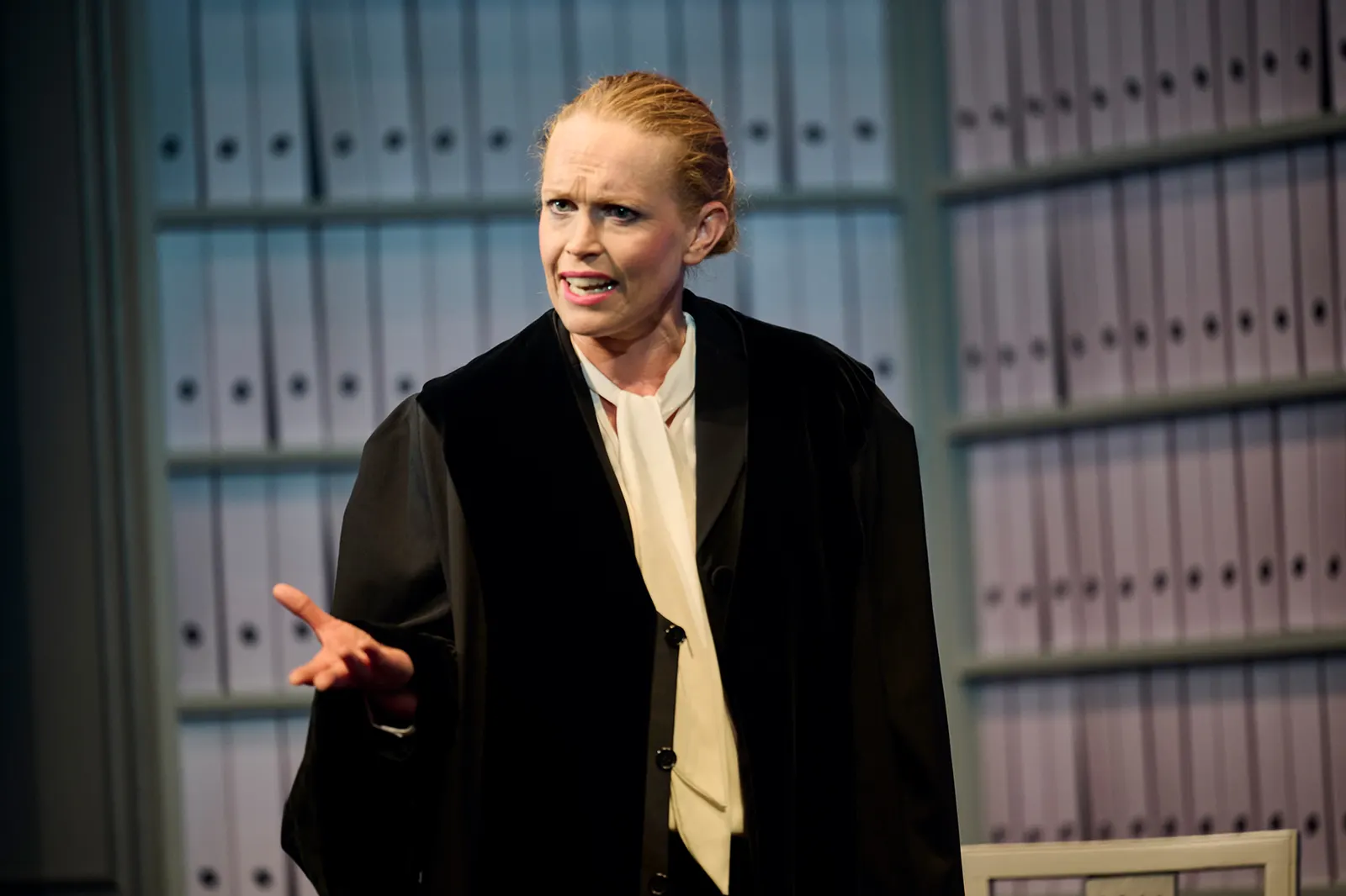 PRIMA FACIE - DEM ANSCHEIN NACH Schauspiel von Suzie Miller Spielzeit 2023/2024 / Premiere: 8.2.2024 Stefanie Klimkait Foto: Martin Sigmund
