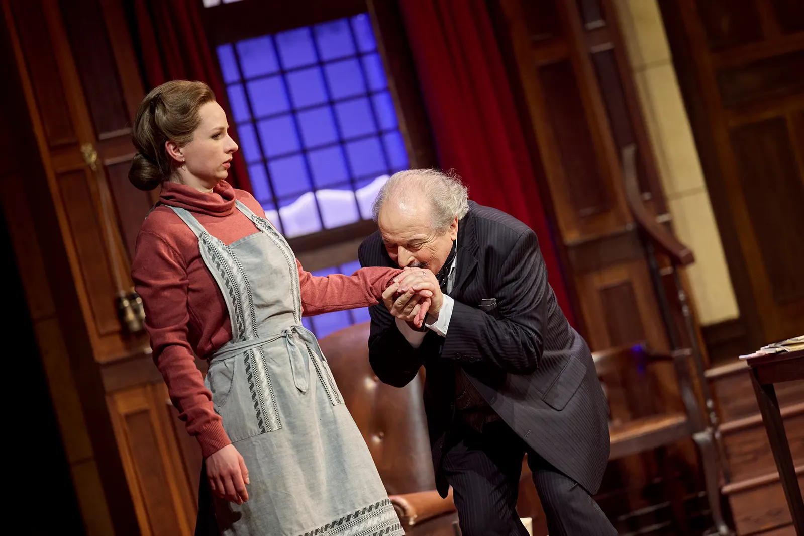 “Die Mausefalle” Krimi von Agatha Christie Spielzeit 2024/2025 / Premiere: 14.3.2025 Hannah Rebekka Ehlers, Peter Kaghanovitch Foto: Martin Sigmund
