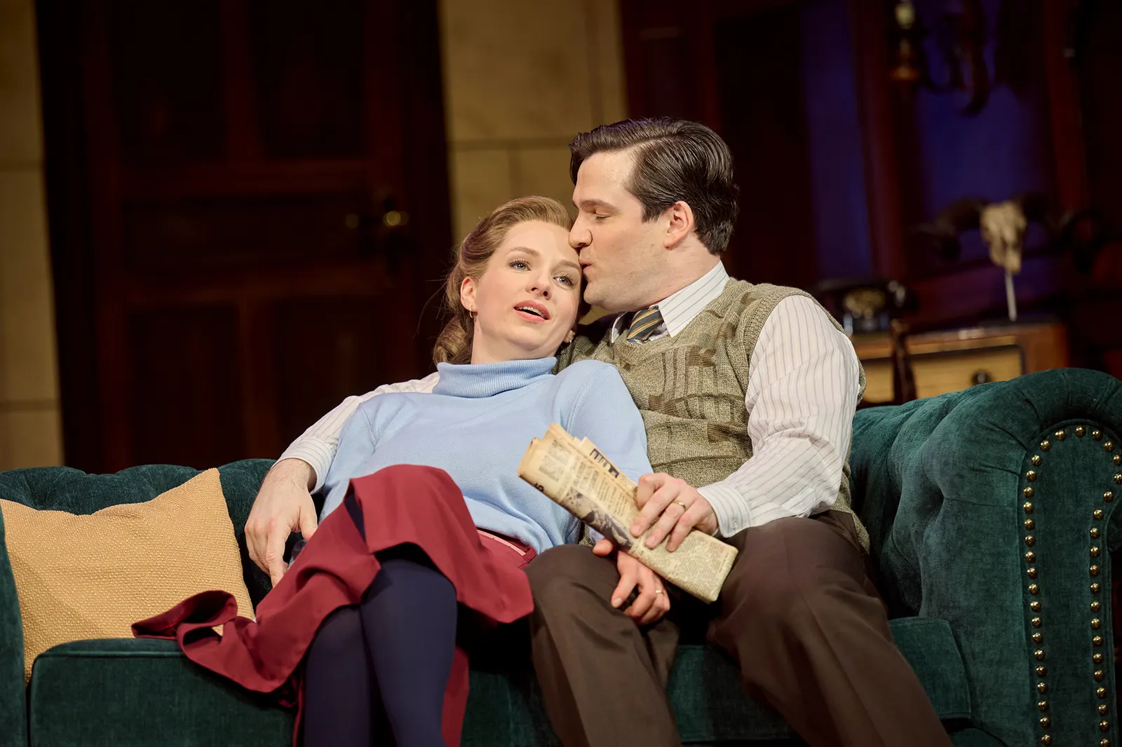 “Die Mausefalle” Krimi von Agatha Christie Spielzeit 2024/2025 / Premiere: 14.3.2025 Hannah Rebekka Ehlers, Sebastian Volk Foto: Martin Sigmund
