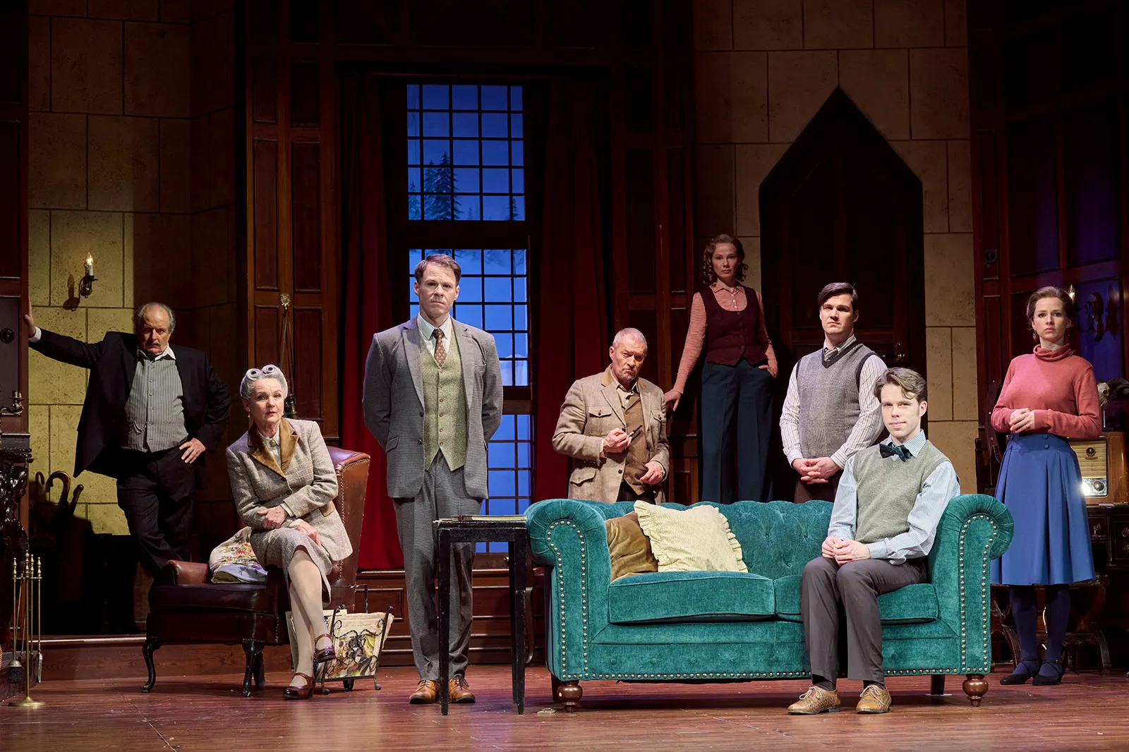 “Die Mausefalle” Krimi von Agatha Christie Spielzeit 2024/2025 / Premiere: 14.3.2025 Peter Kaghanovitch, Annette Mayer, Stefan Müller-Doriat, Reinhold Weiser, Anne Leßmeister, Seba…