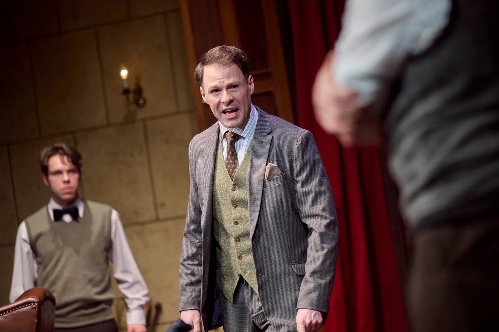 “Die Mausefalle” Krimi von Agatha Christie Spielzeit 2024/2025 / Premiere: 14.3.2025 Constantin Petry, Stefan Müller-Doriat Foto: Martin Sigmund