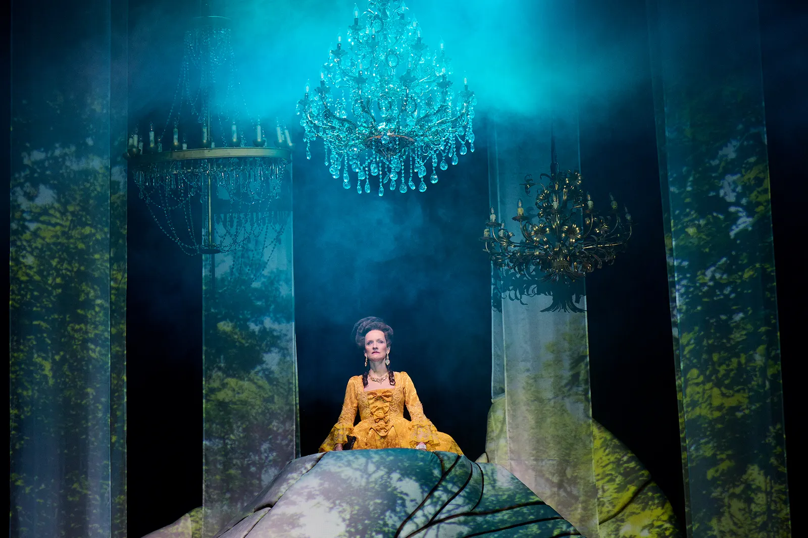 GEFÄHRLICHE LIEBSCHAFTEN Schauspiel von Christopher Hampton Spielzeit 2024/2025 / Premiere: 13.9.2024 Lisa Wildmann Foto: Martin Sigmund
